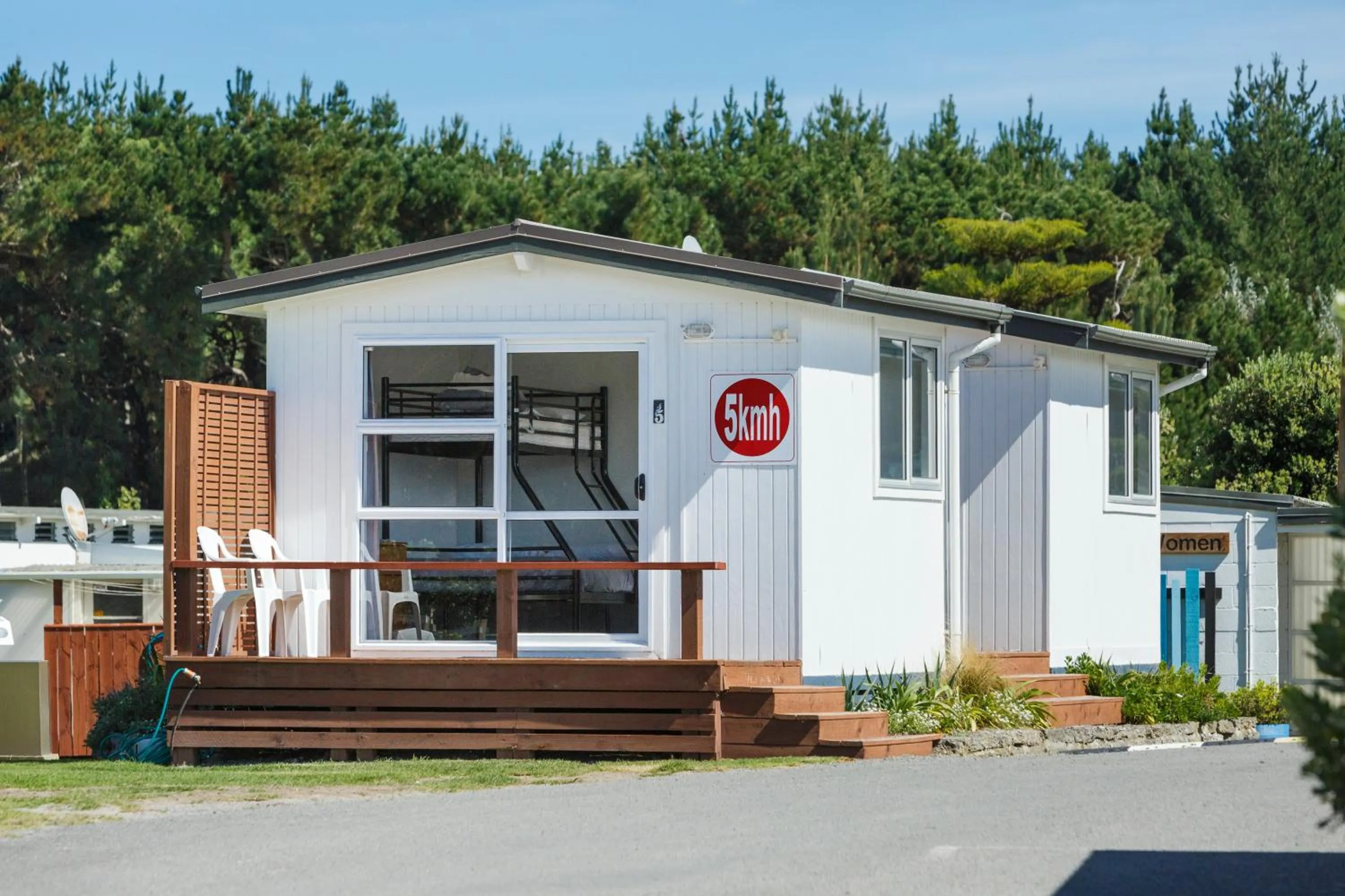 Property building in Foxton Beach Holiday Park