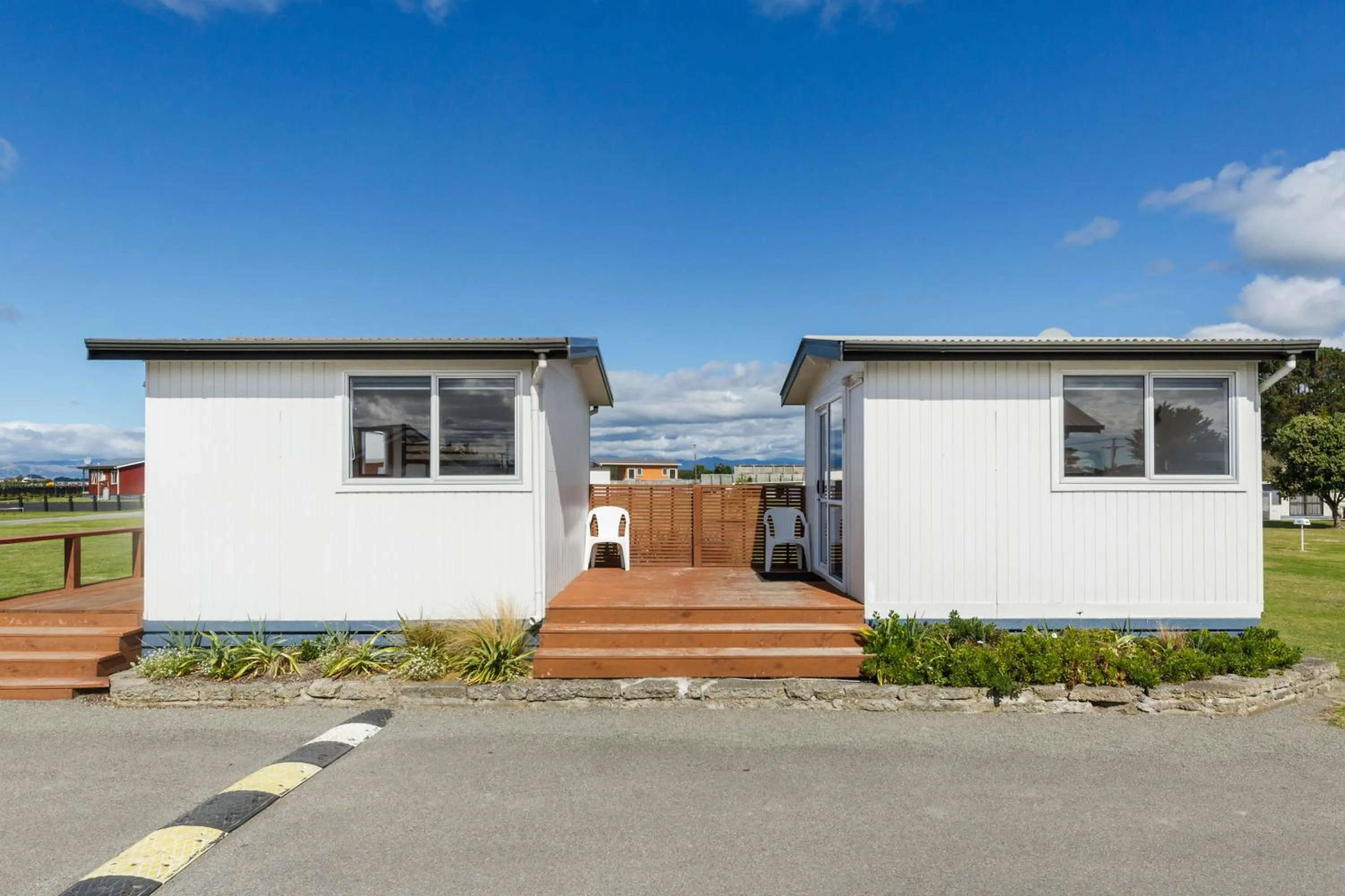 Property building in Foxton Beach Holiday Park