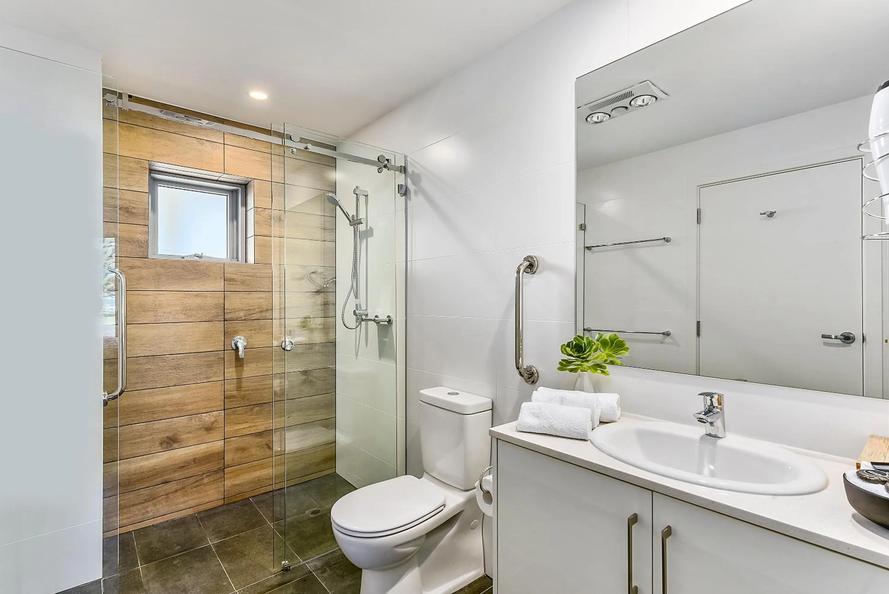 Toilet in Bonnies of Beachport