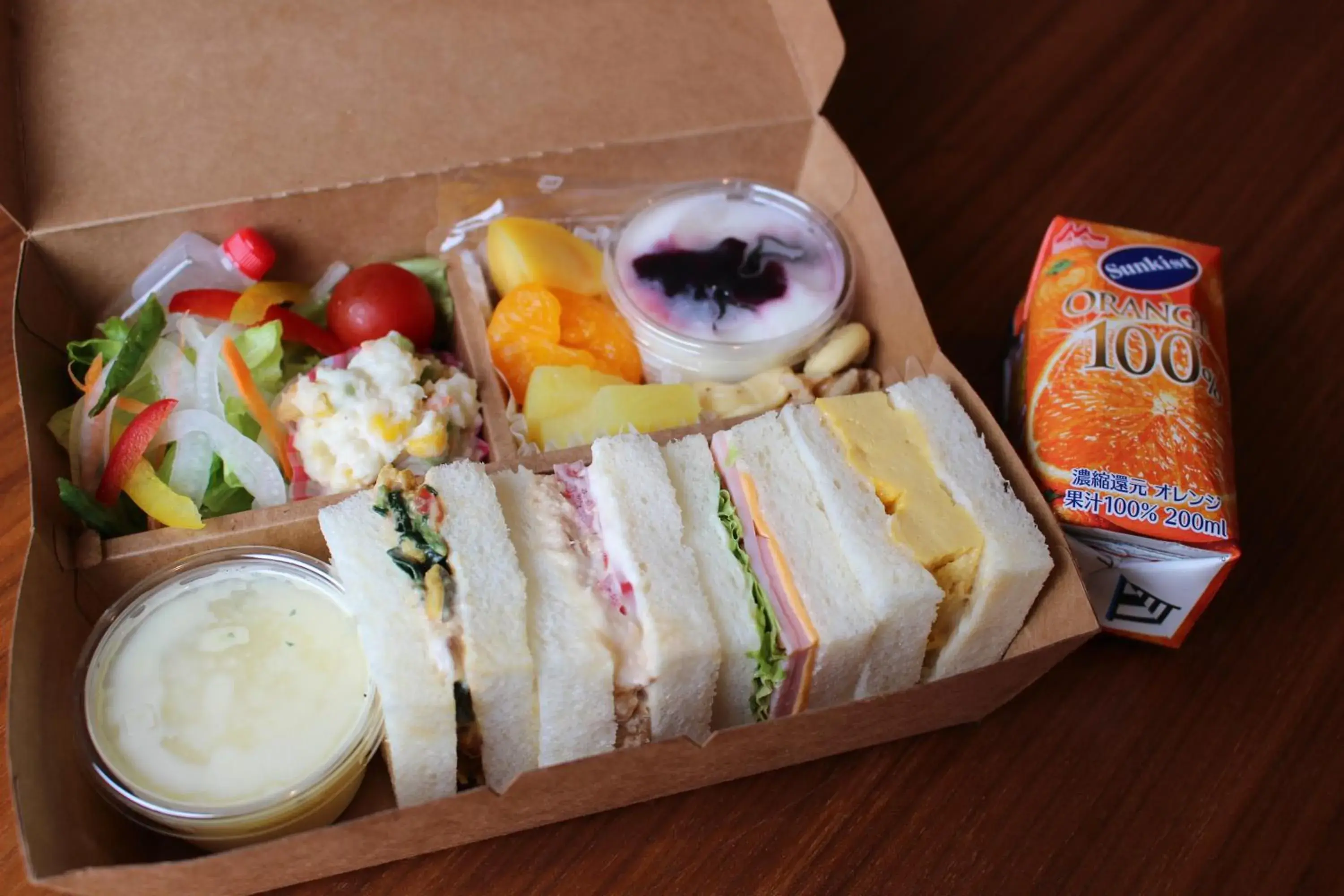 Breakfast in The Base Sakai Higashi Apartment Hotel Breakfast in The Base Sakai Higashi Apartment Hotel