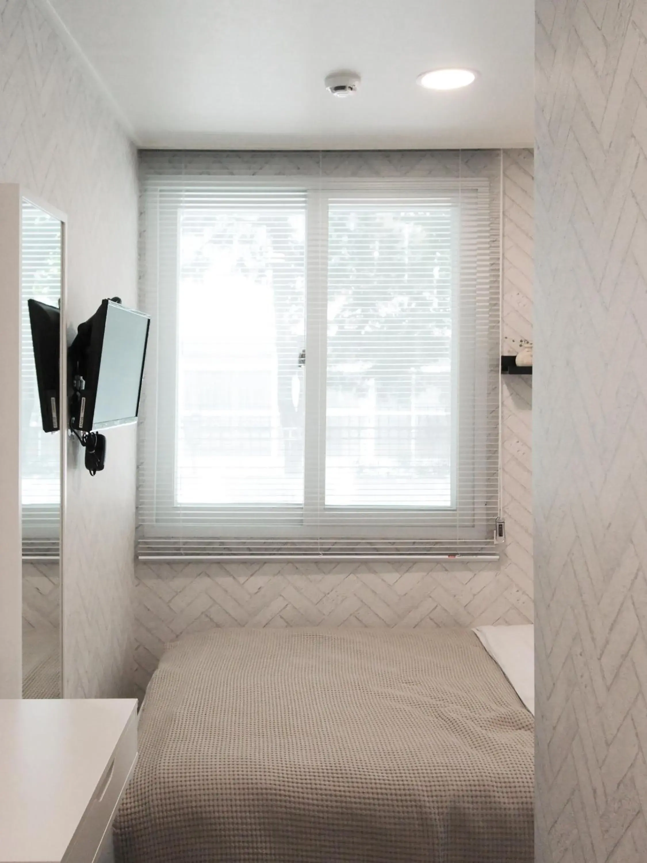 Bed in Neat House Bed in Neat House