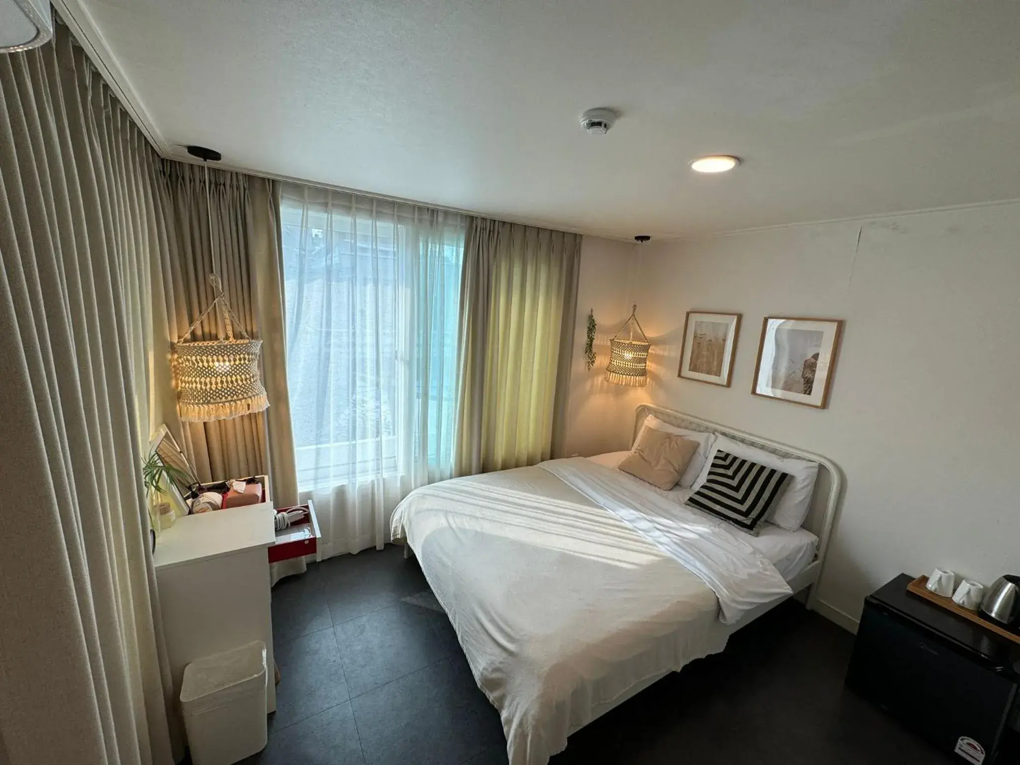 Bedroom, Bed in Neat House Bedroom, Bed in Neat House