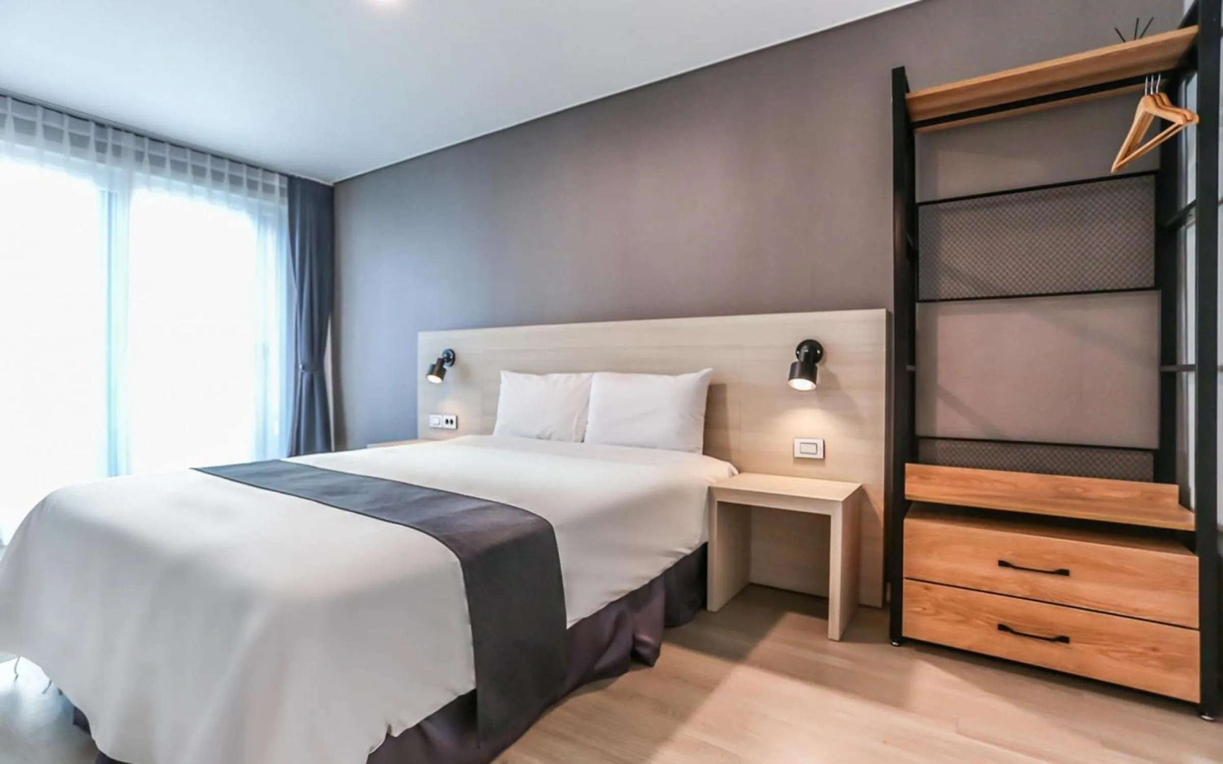 Bed in Gyeongpo Soo Hotel