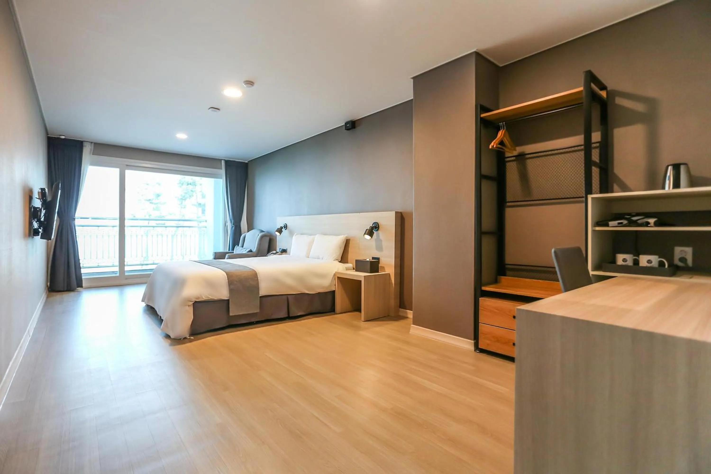 Bed in Gyeongpo Soo Hotel