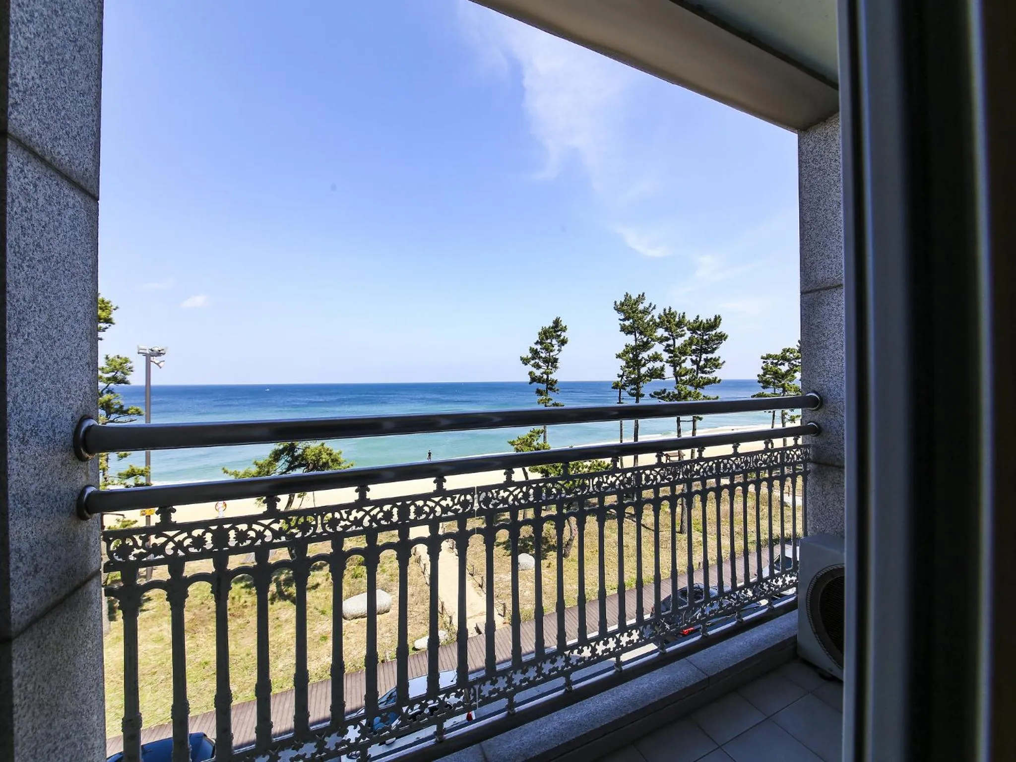 Balcony/Terrace in Gyeongpo Soo Hotel