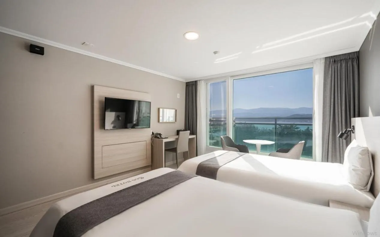 Bed in Gyeongpo Soo Hotel