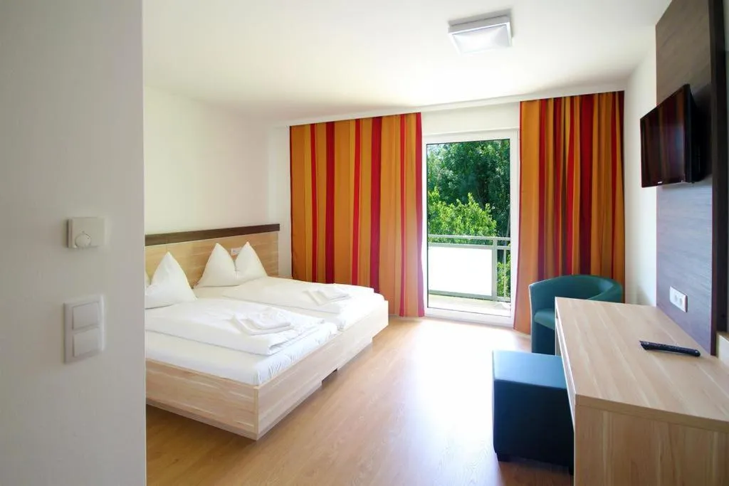 Bed in Dorfgasthof Berlakovich