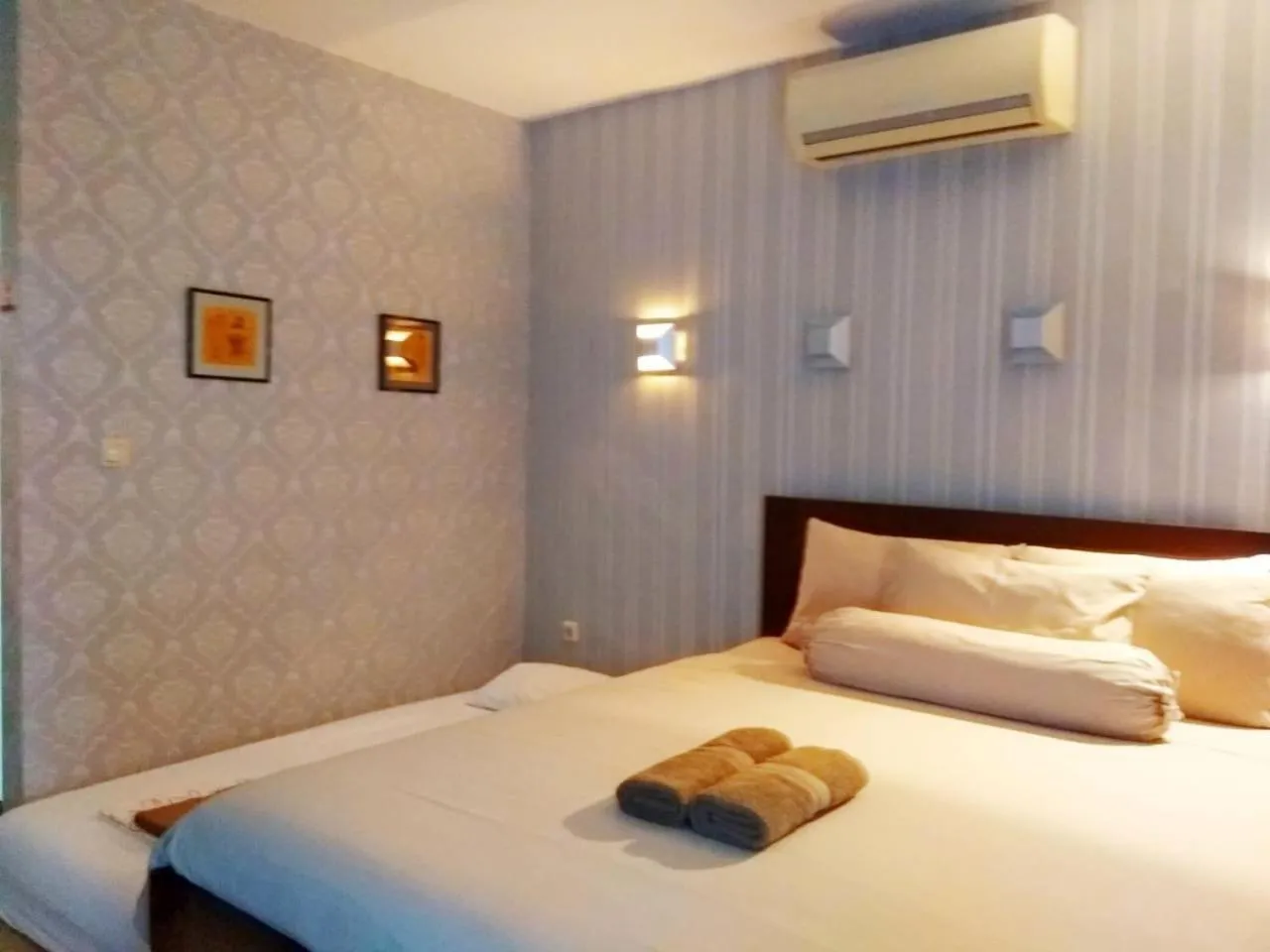 Bedroom, Bed in Jos & Hanny Homestay