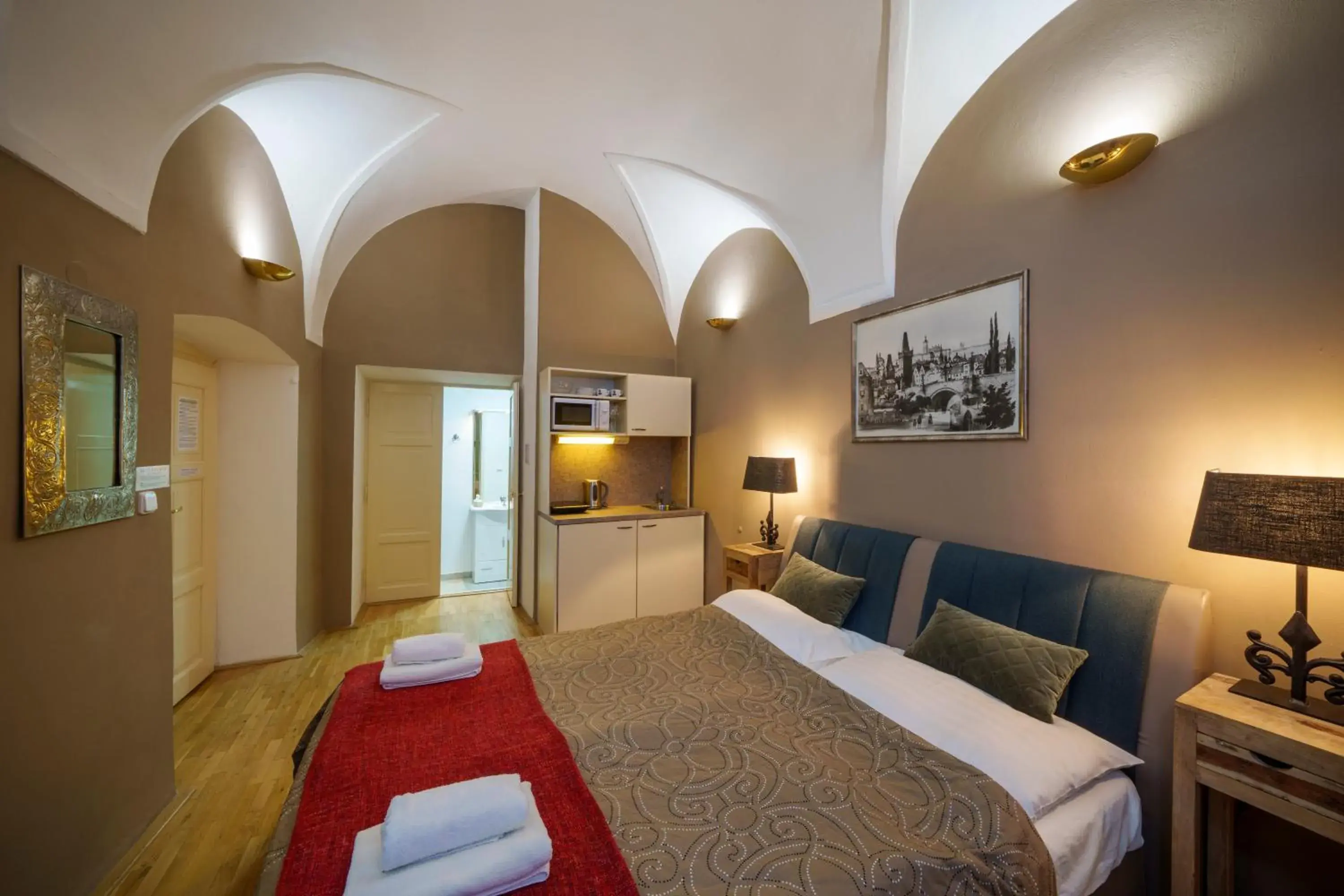 Kitchen or kitchenette, Bed in Old Town - Aparthotel Michalska Kitchen or kitchenette, Bed in Old Town - Aparthotel Michalska