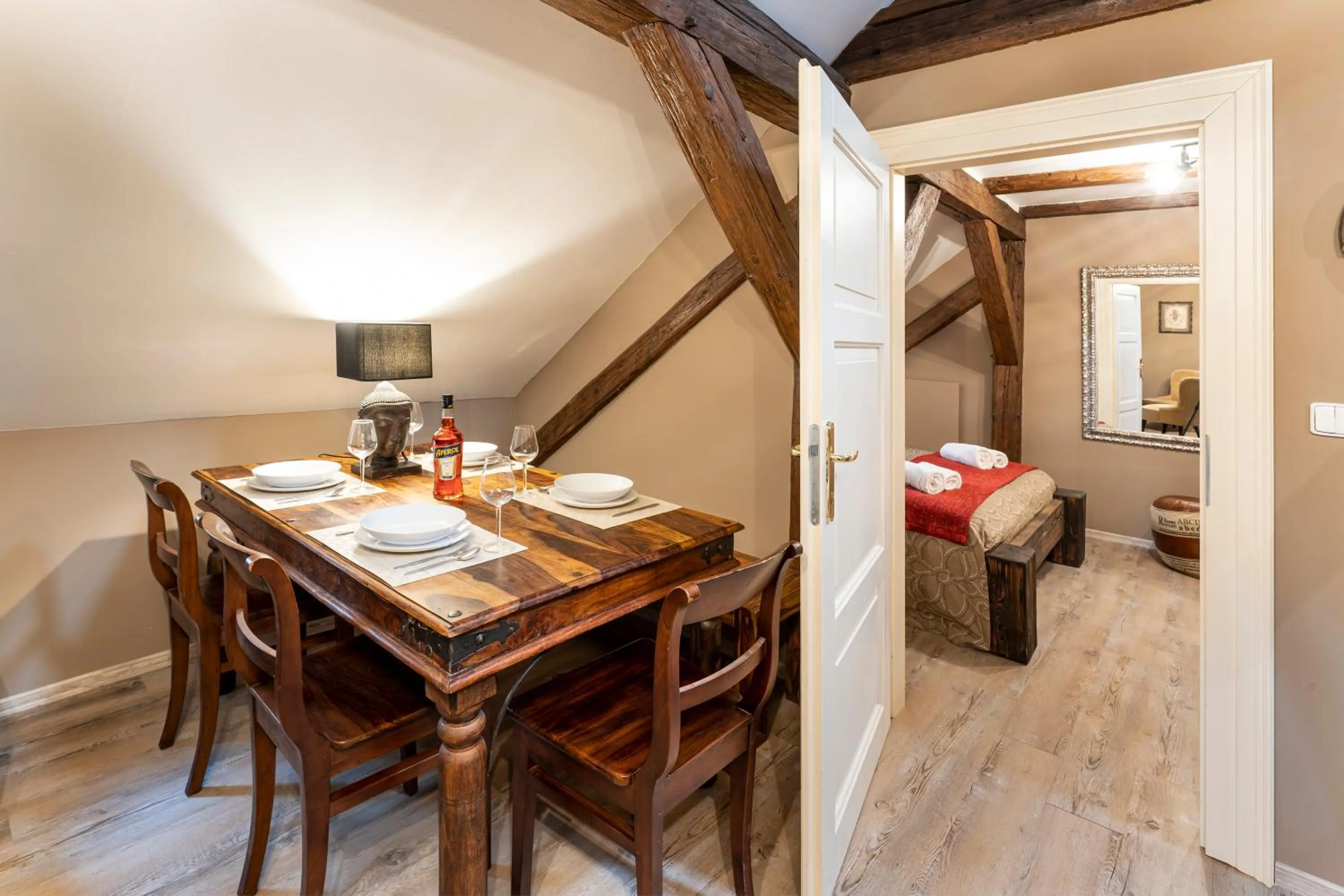 Living room, Bed in Old Town - Aparthotel Michalska