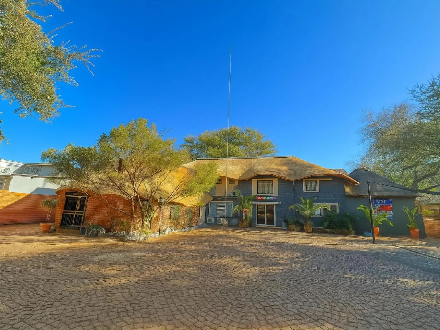 Facade/entrance in Echo Mountain Inn