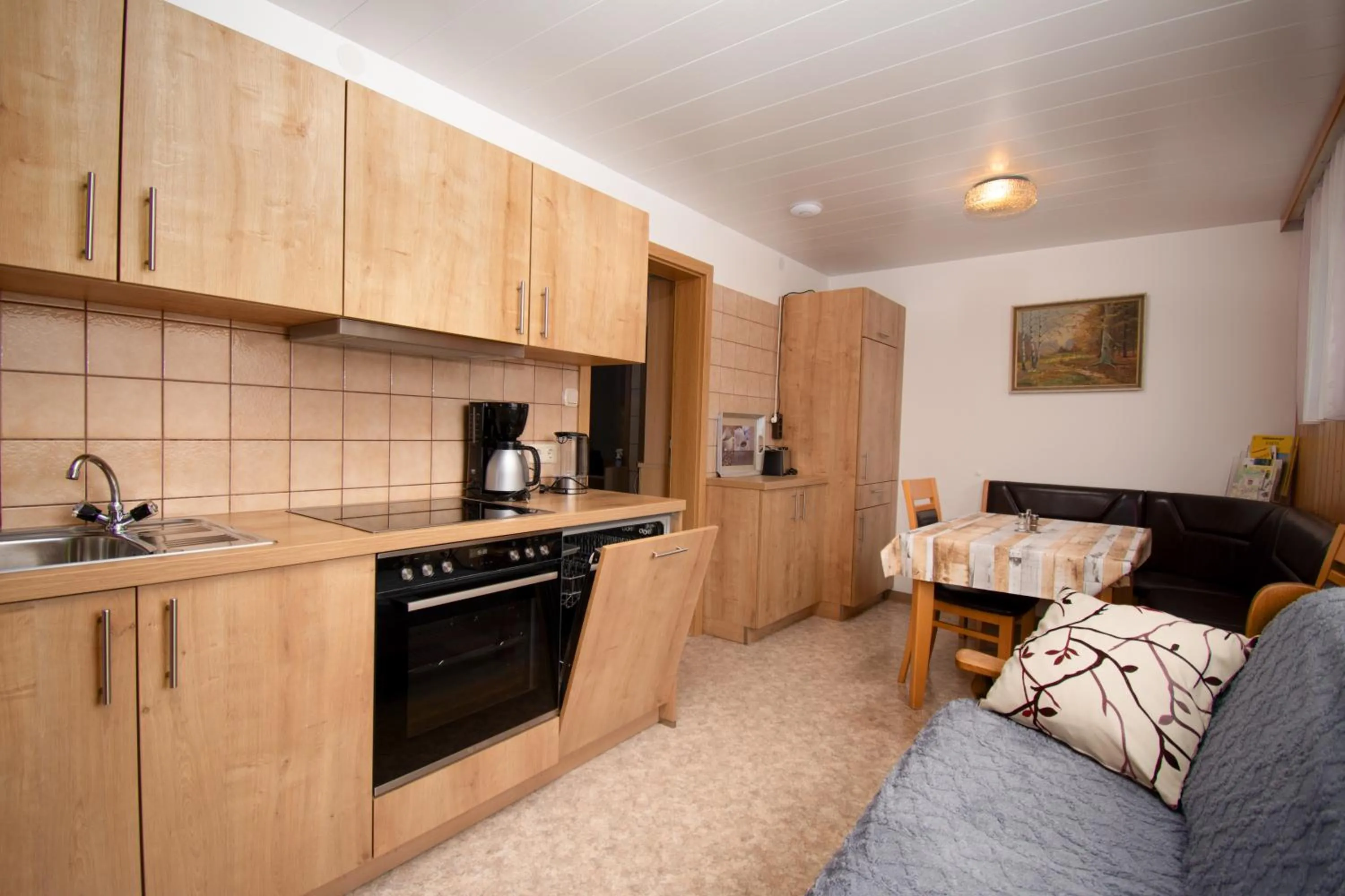 Kitchen or kitchenette in Haus Straubinger-Tiefenbacher