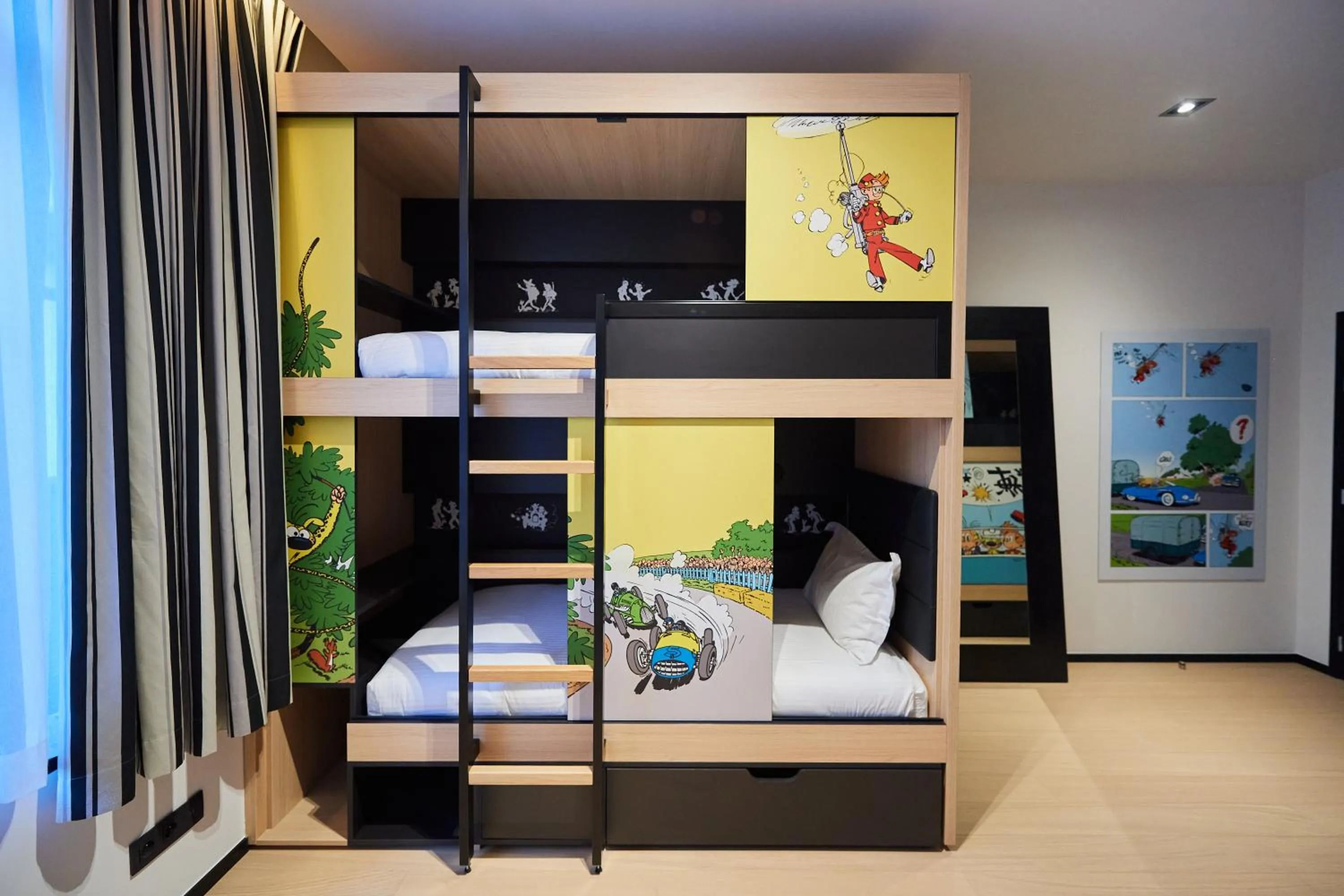 bunk bed, Bed in YOOMA Urban Lodge