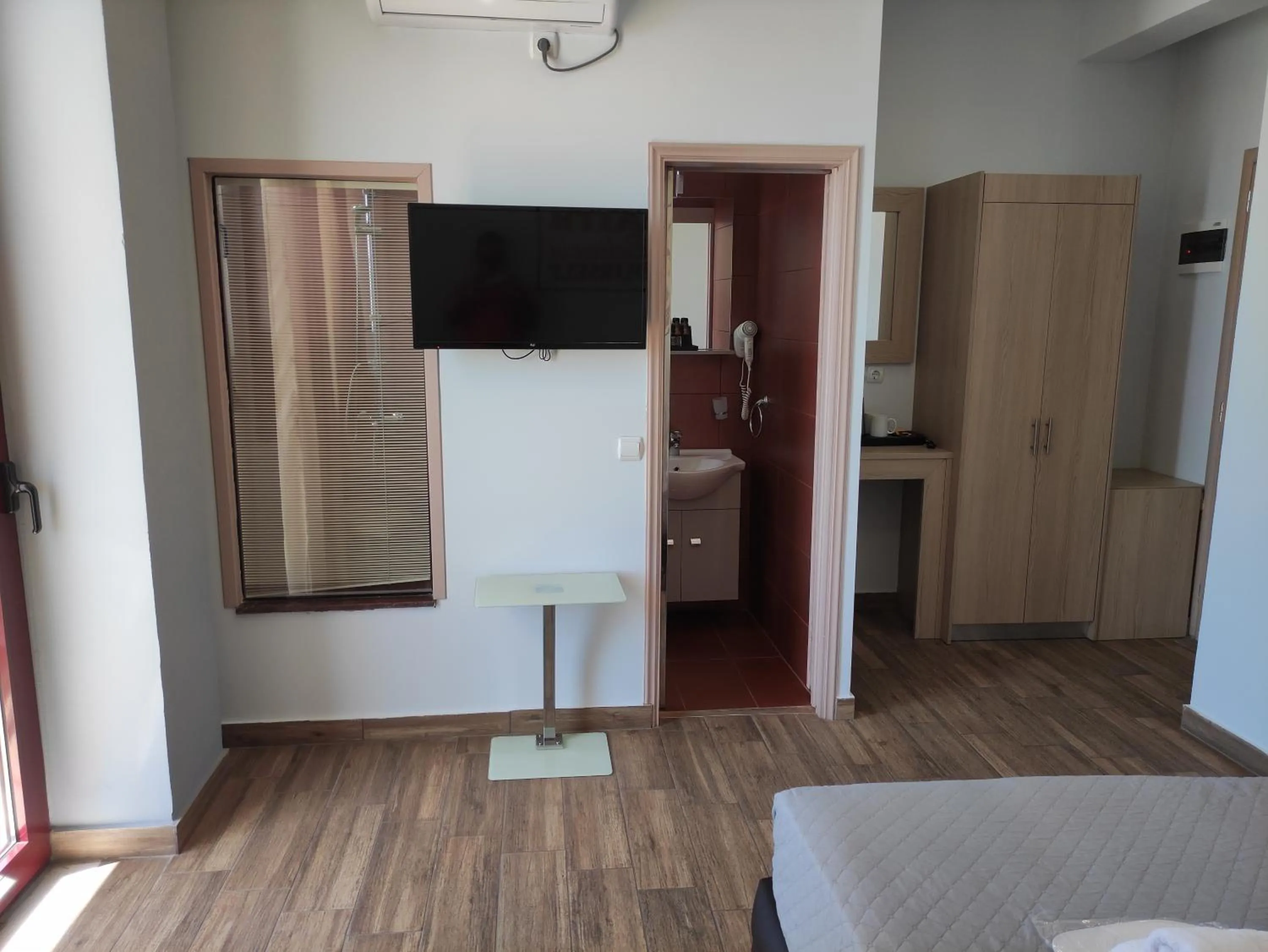 TV and multimedia, Bed in City Point Chios