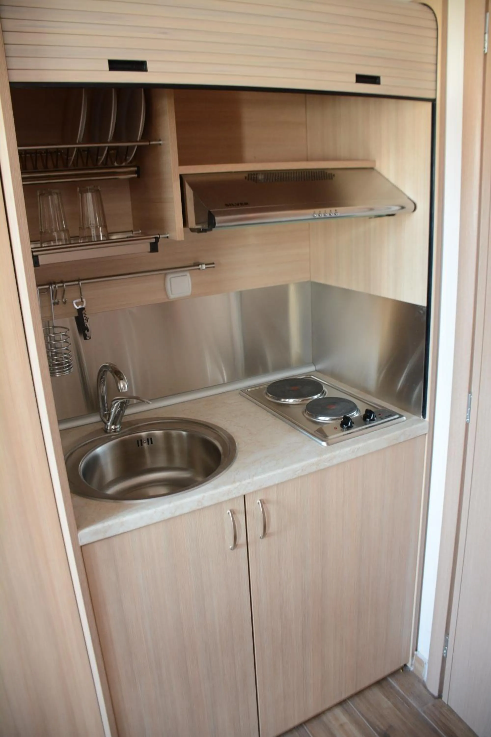 Kitchen or kitchenette in City Point Chios