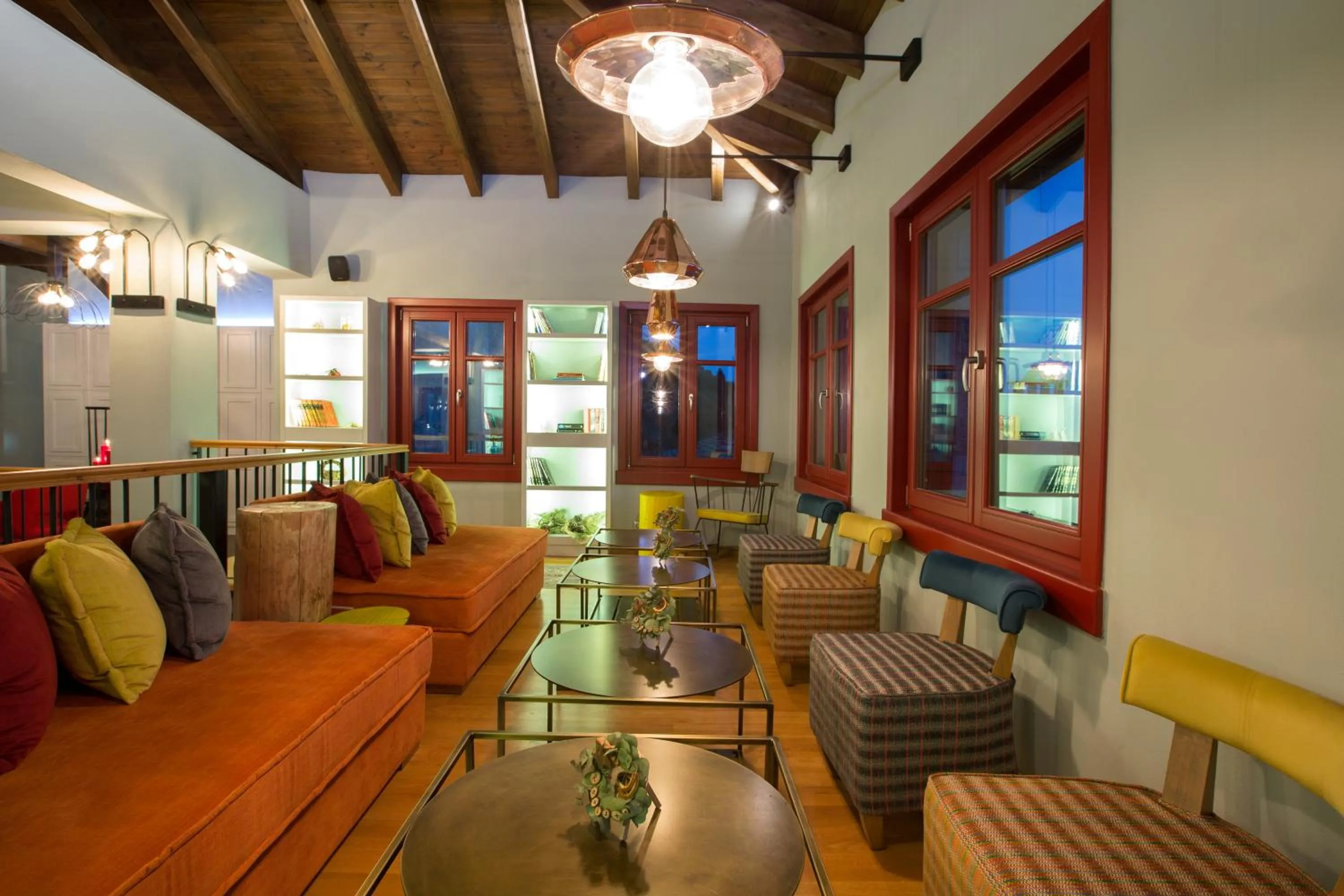 Lounge or bar in Rouista Tzoumerka Resort