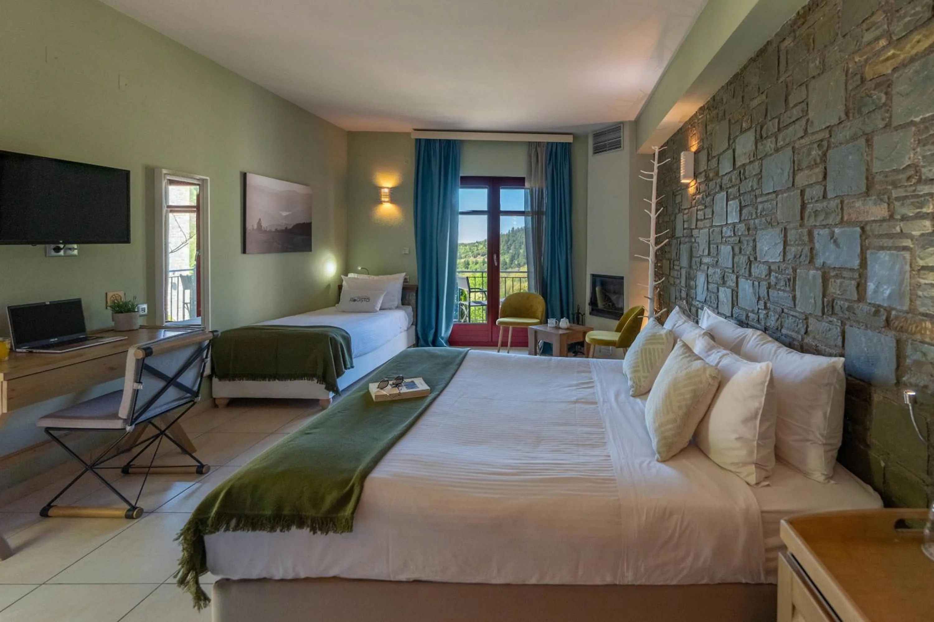 Photo of the whole room, Bed in Rouista Tzoumerka Resort