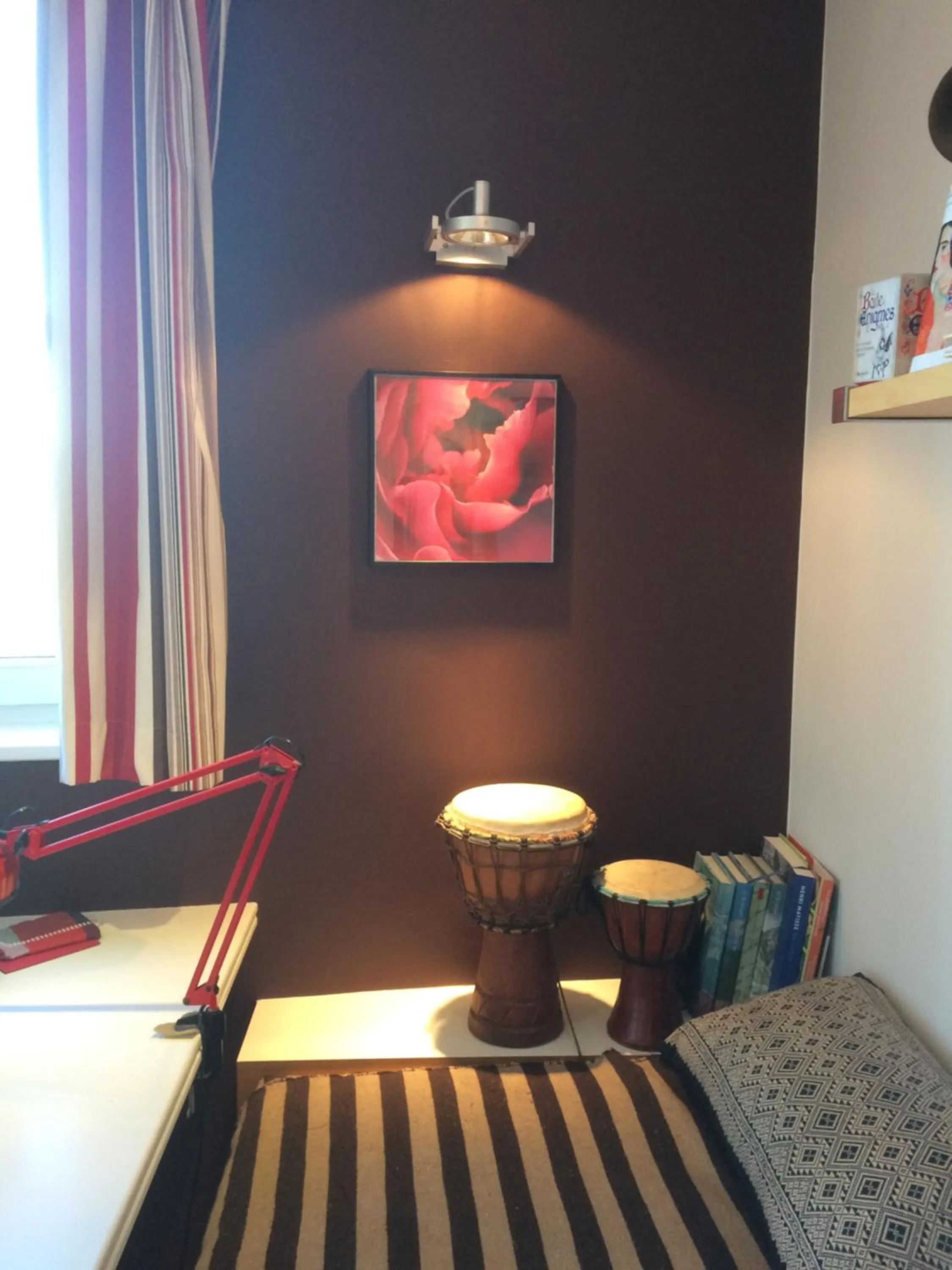 Decorative detail, Bed in Le Jardin Des Sources