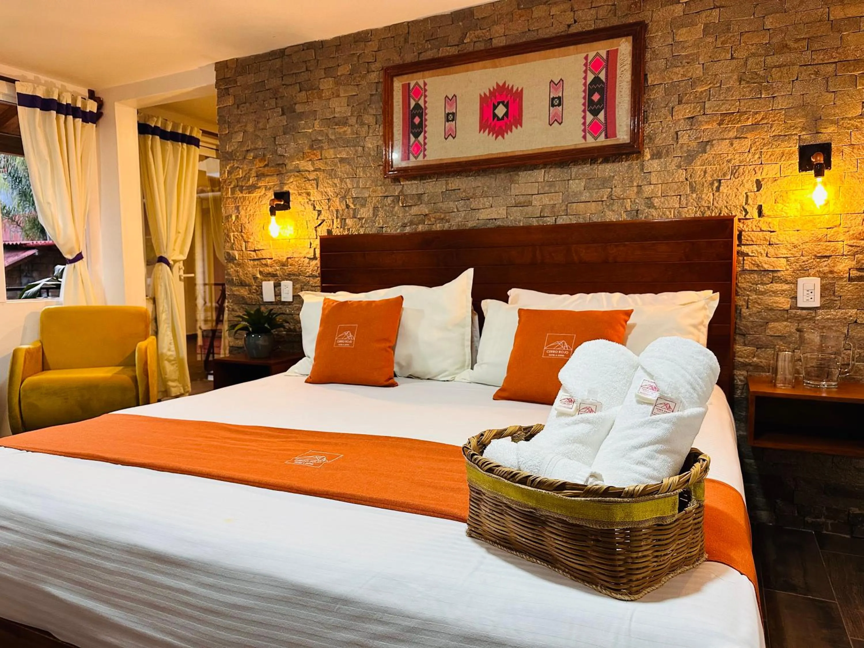 Bed in Hotel & Suites Cerro Roj0