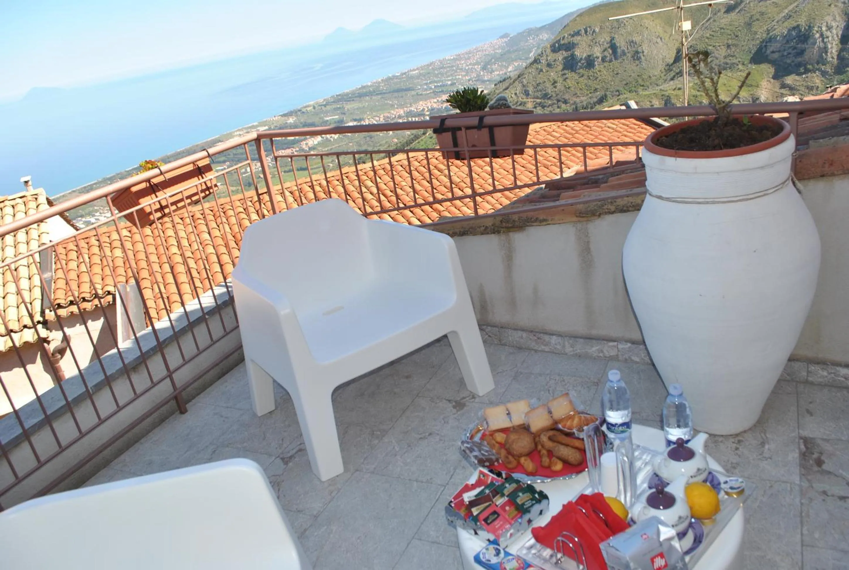 Balcony/Terrace in Bed & Breakfast StudioArcodia-