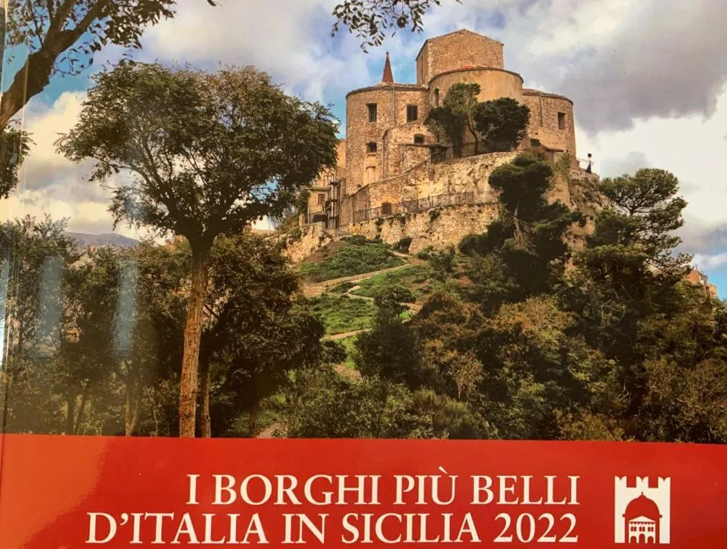 Logo/Certificate/Sign in Bed & Breakfast StudioArcodia-