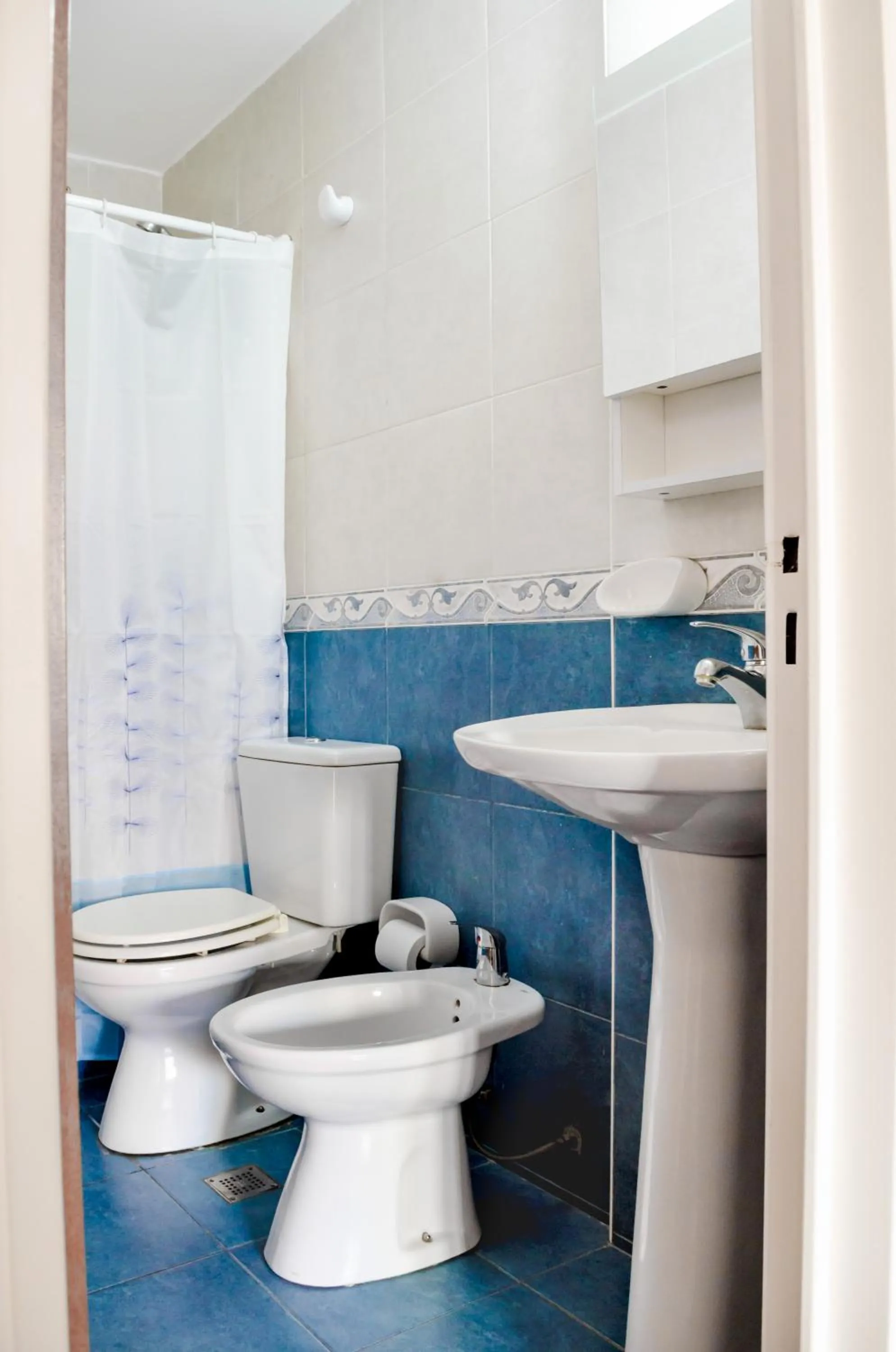 Shower in Lofty Departamentos Temporarios