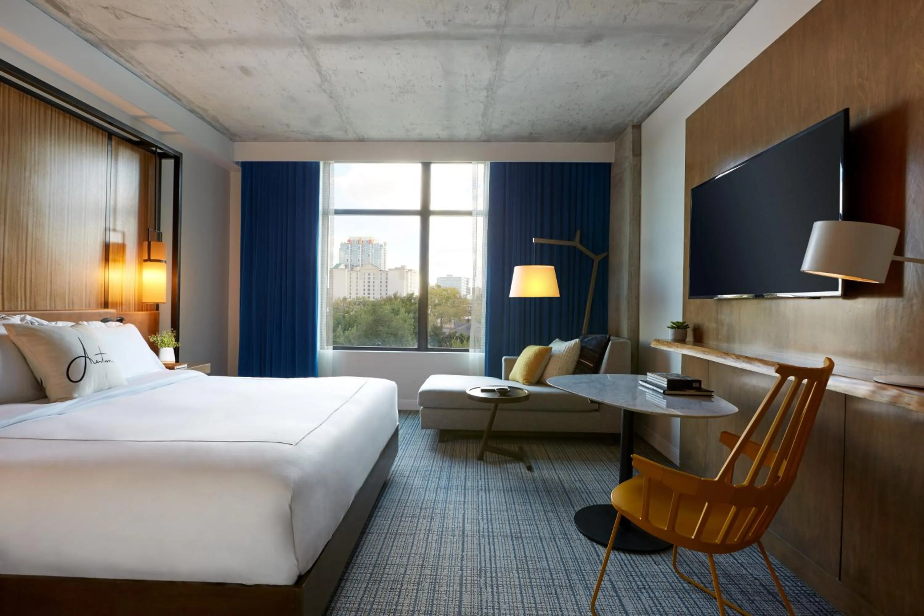 Photo of the whole room, Bed in Kimpton Aertson Hotel by IHG