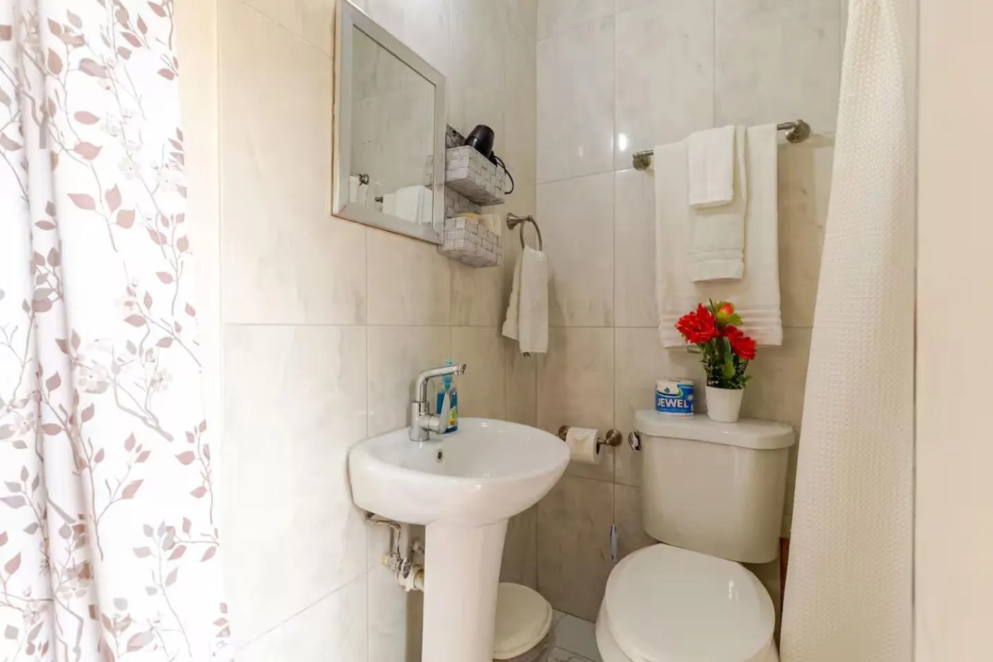 Bathroom in Seacastles by the beach/pool