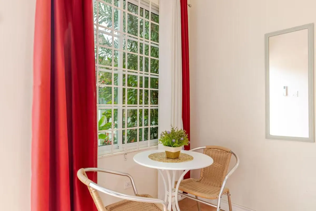 Dining area in Seacastles by the beach/pool