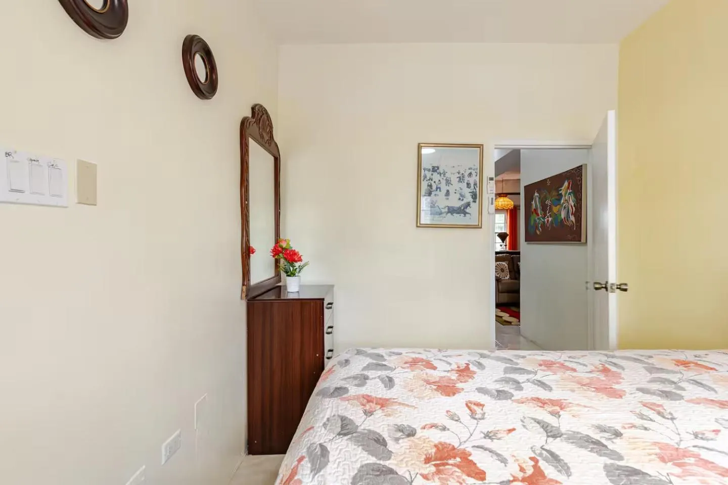 Bed in Seacastles by the beach/pool