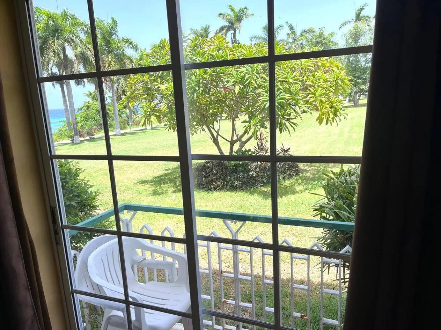 Patio in Seacastles by the beach/pool