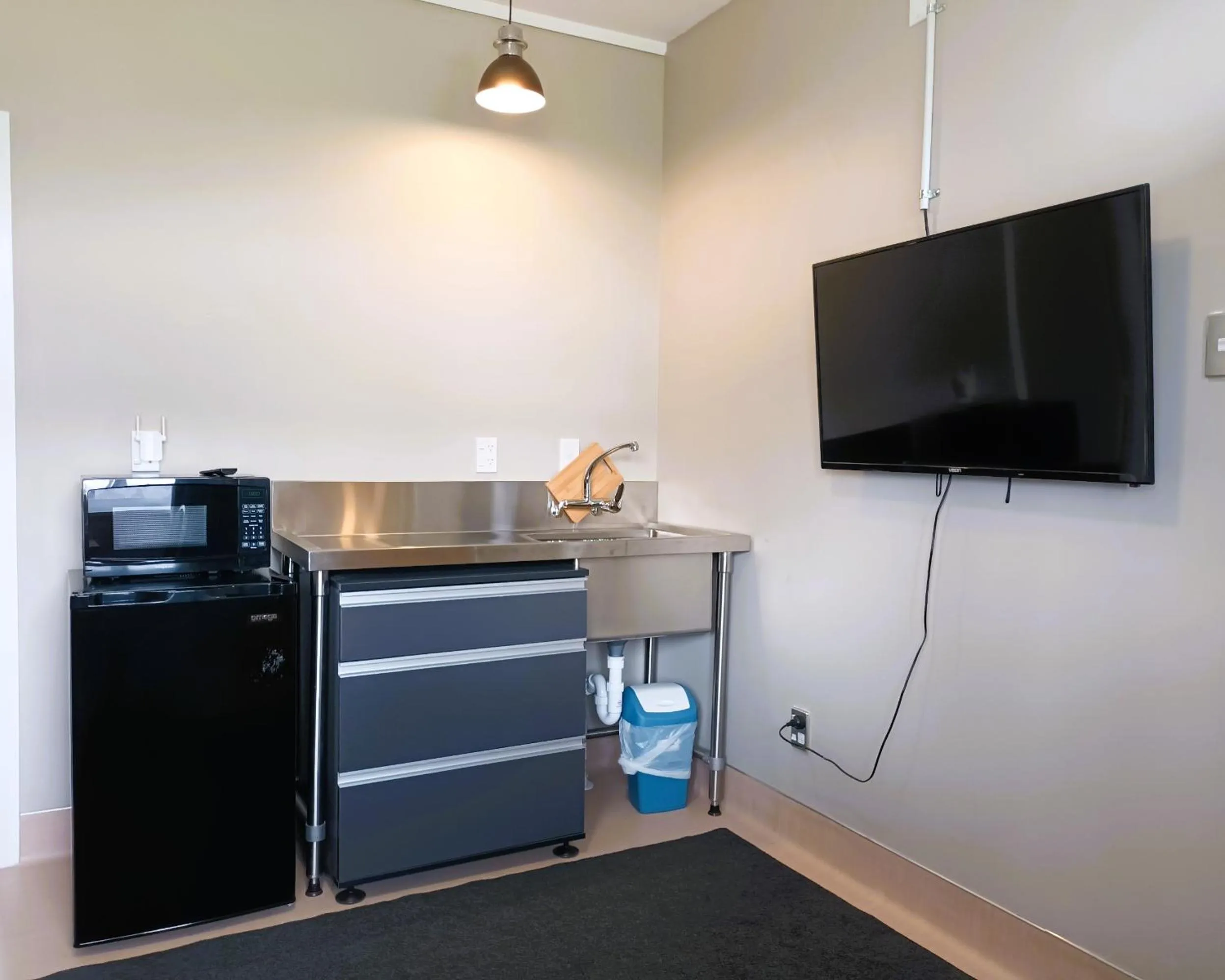 Kitchen or kitchenette in Tongariro Junction Accommodation