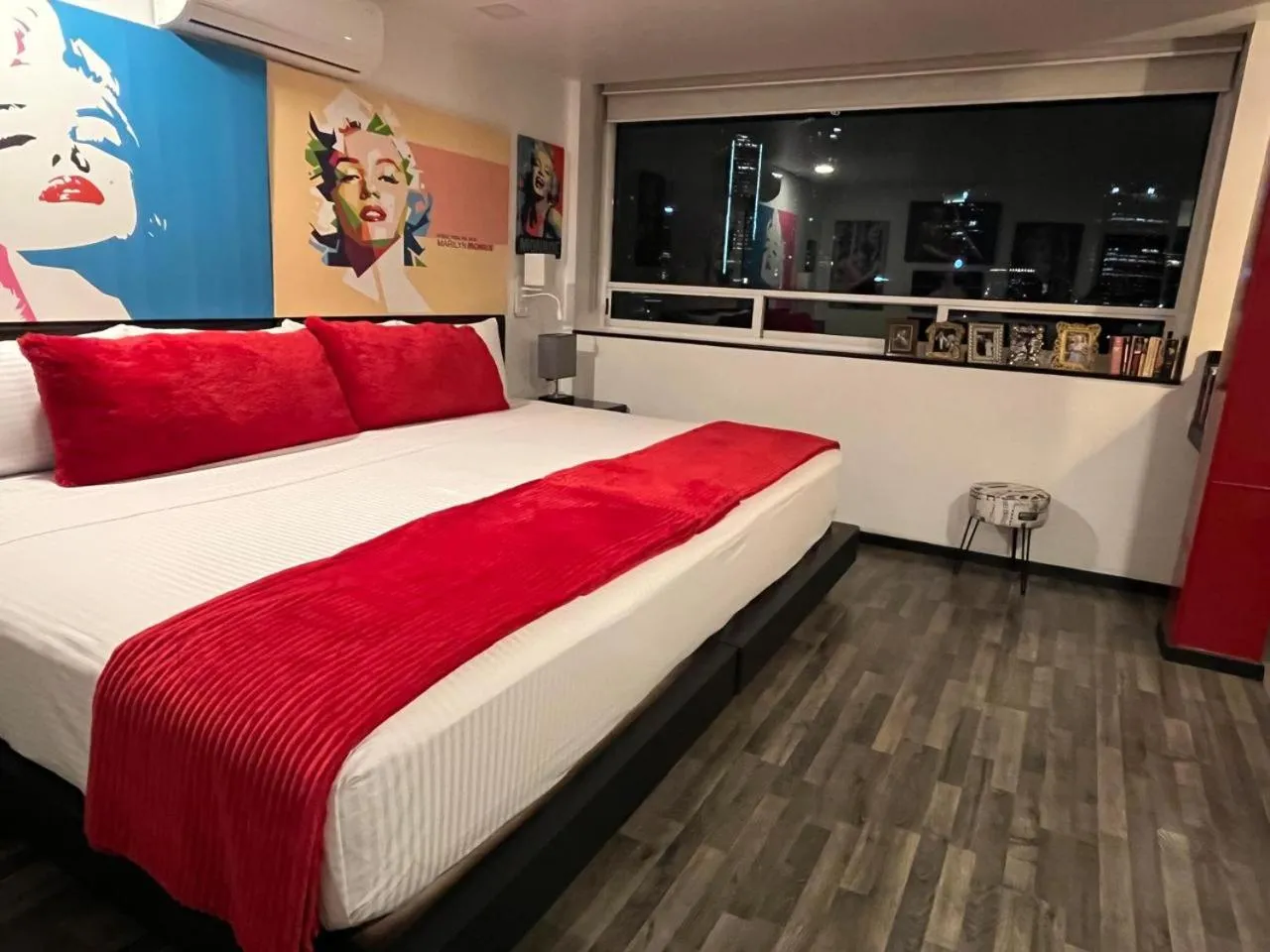 Bed in Hotel Black Boutique