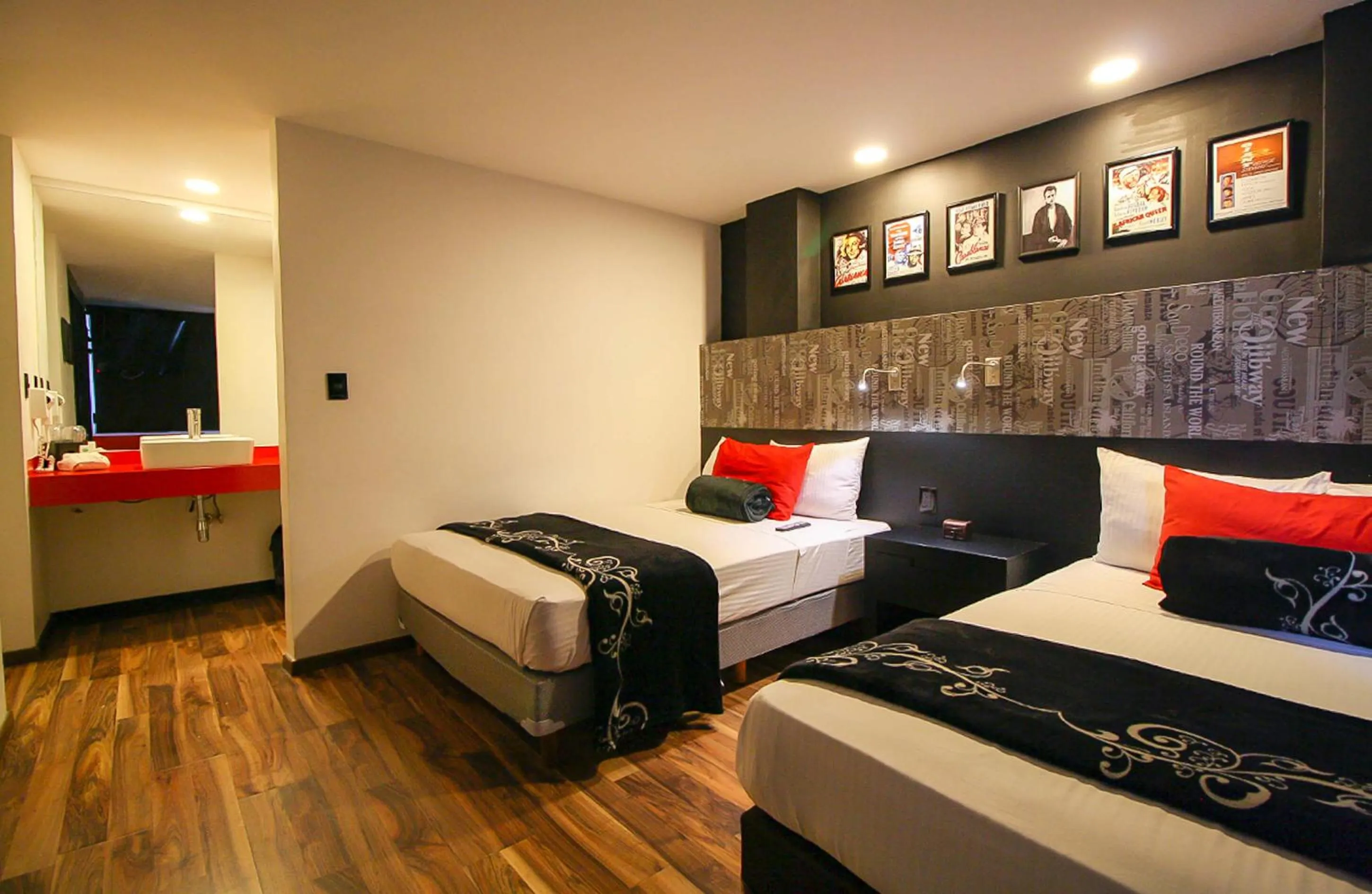 Photo of the whole room, Bed in Hotel Black Boutique