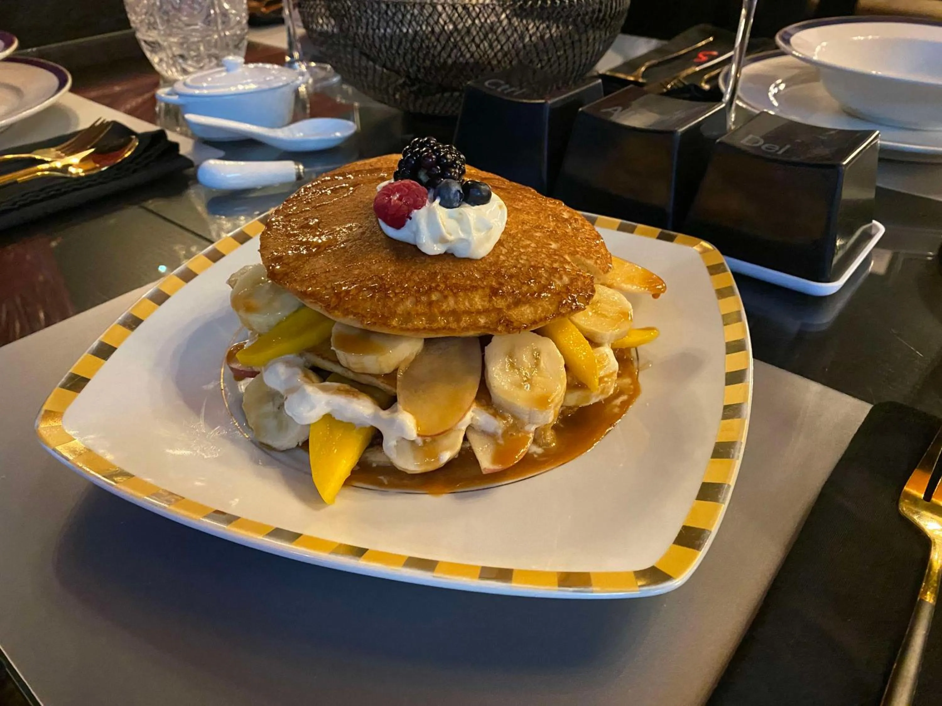 Restaurant/places to eat in Hotel Black Boutique