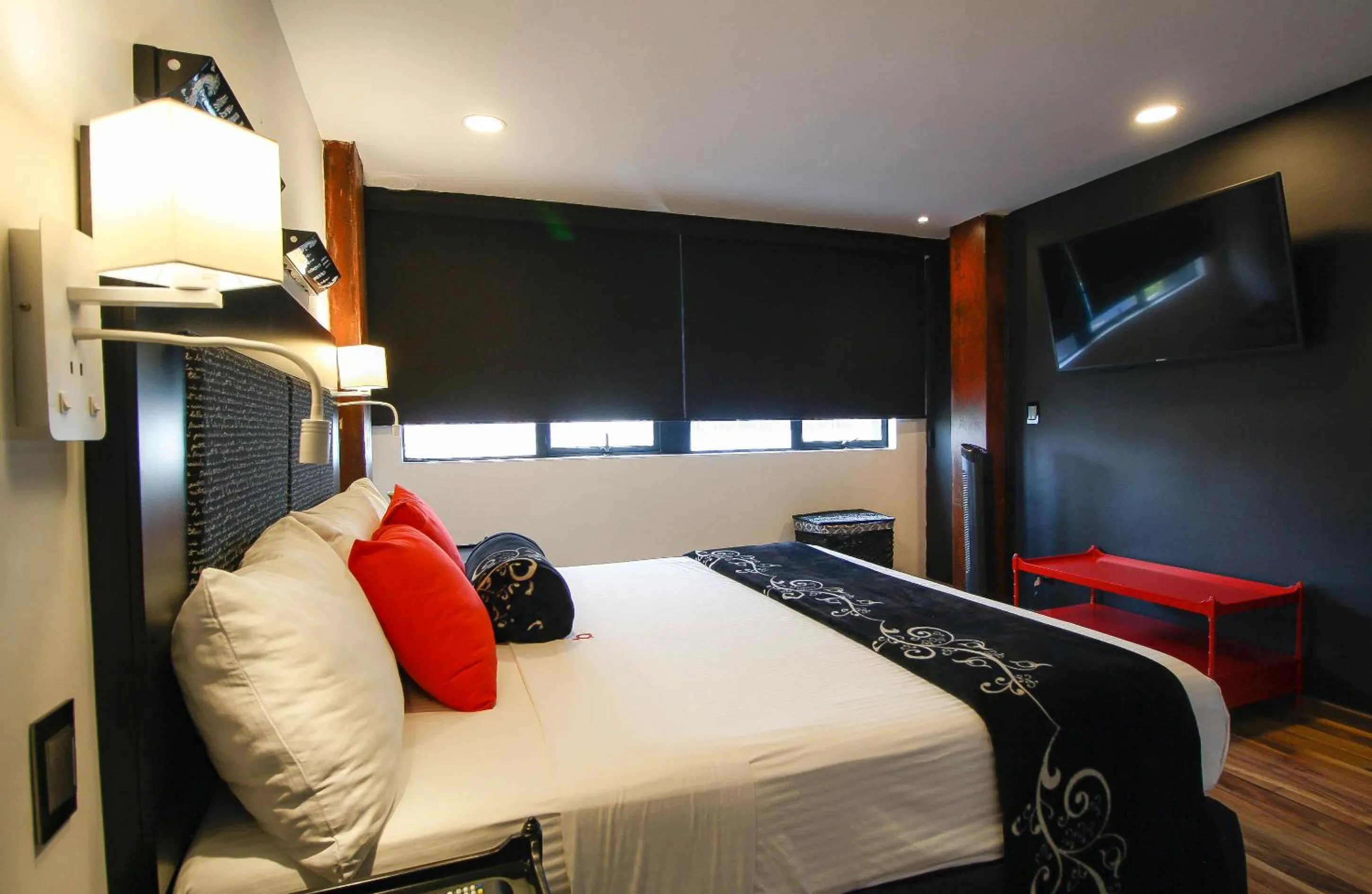 Photo of the whole room, Bed in Hotel Black Boutique