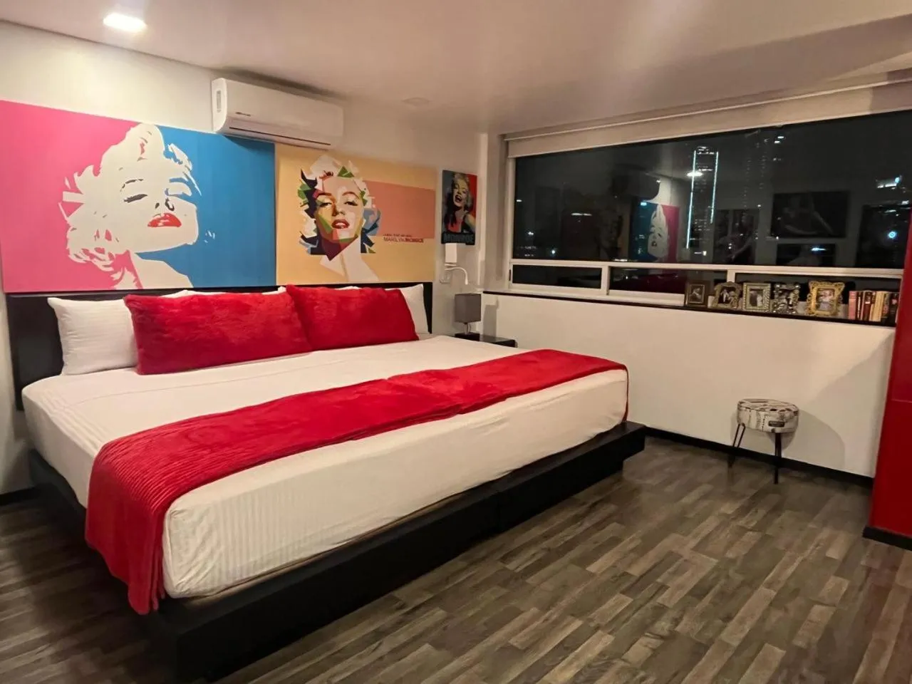 Bed in Hotel Black Boutique