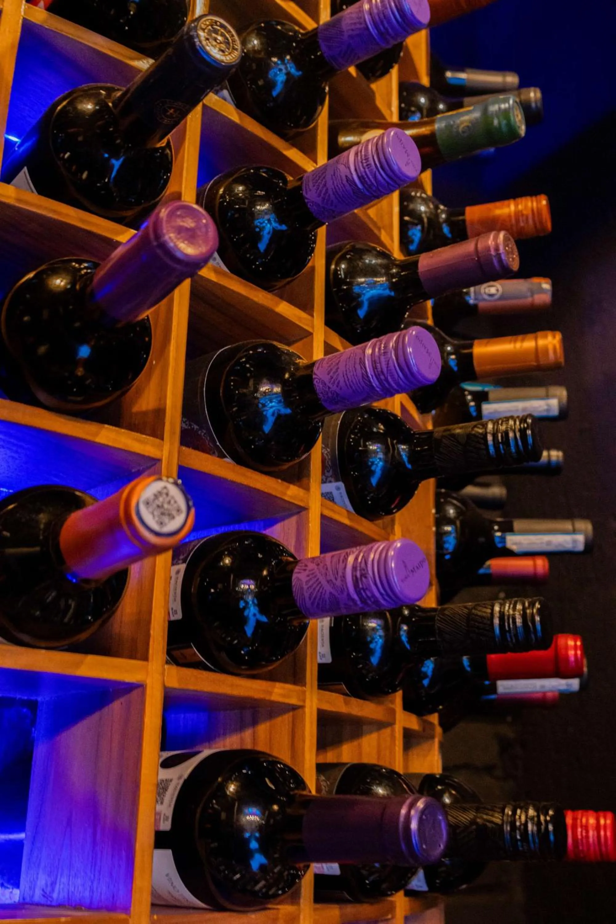 Restaurant/places to eat in Hotel Black Boutique