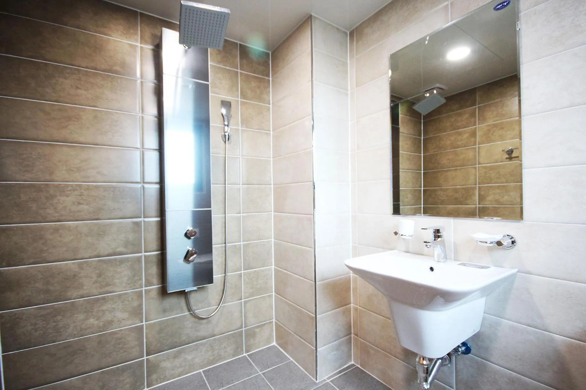 Bathroom in Jeonju Hanok Hotel Kung