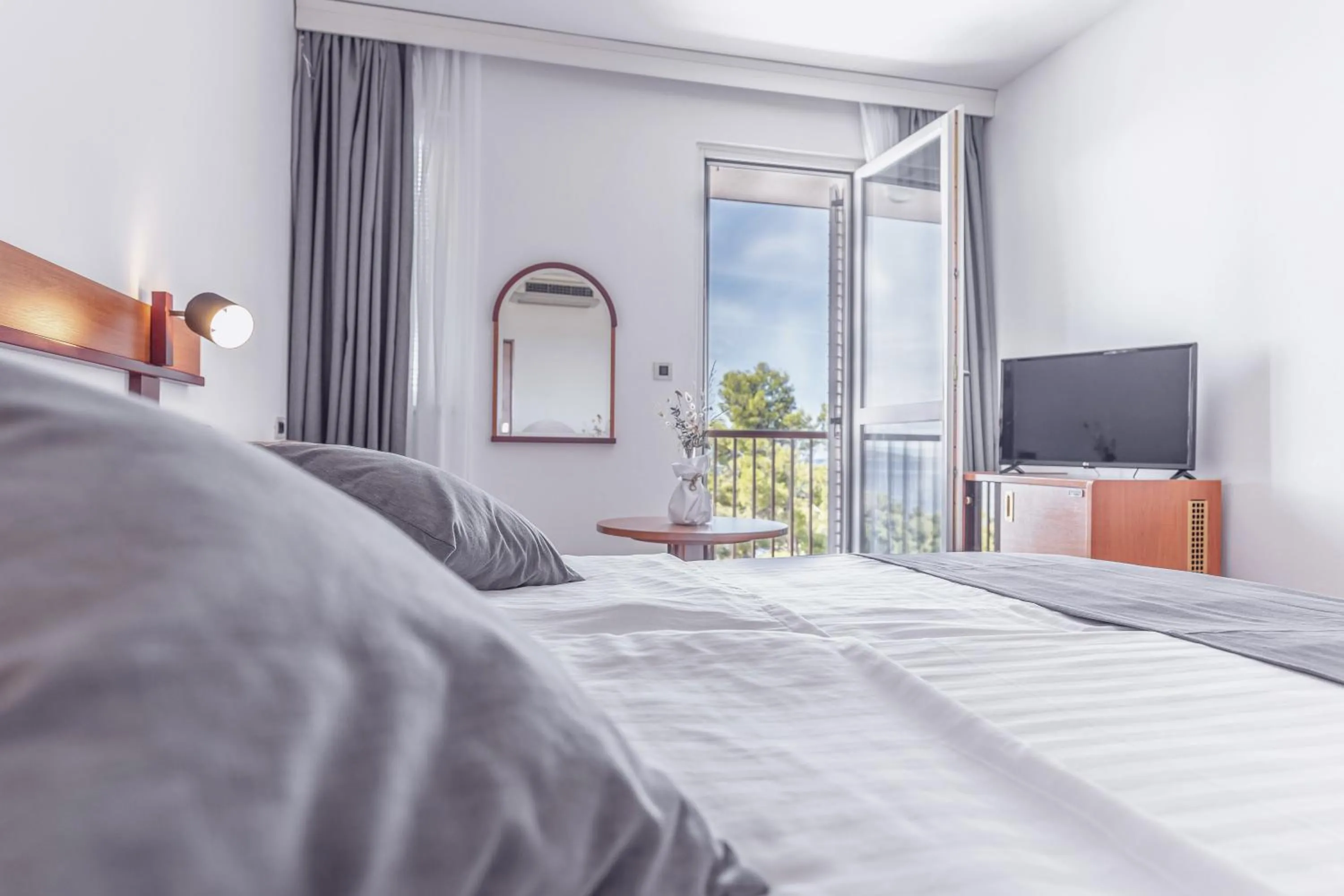 Bedroom, Bed in Hotel Horizont