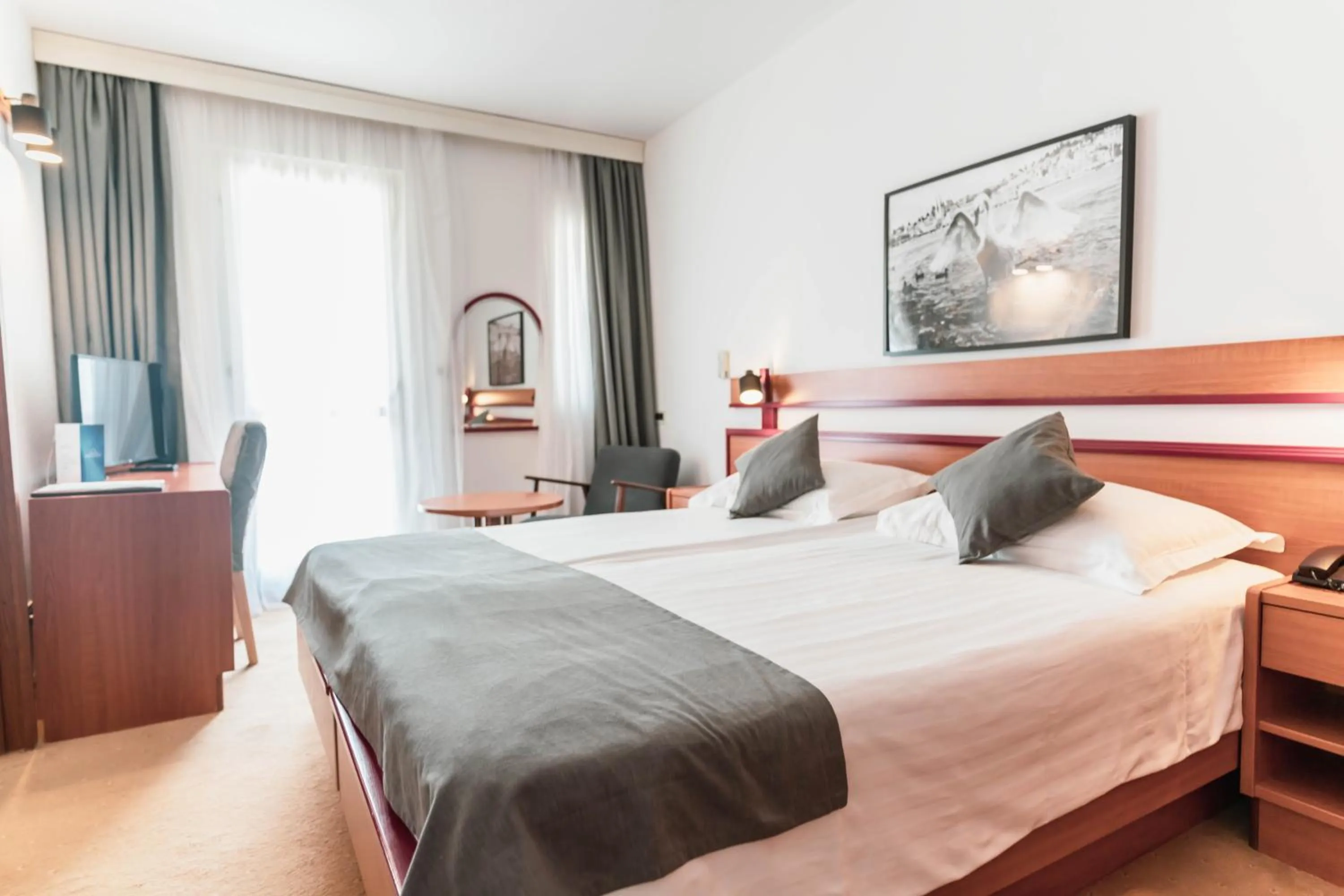 Bedroom, Bed in Hotel Horizont