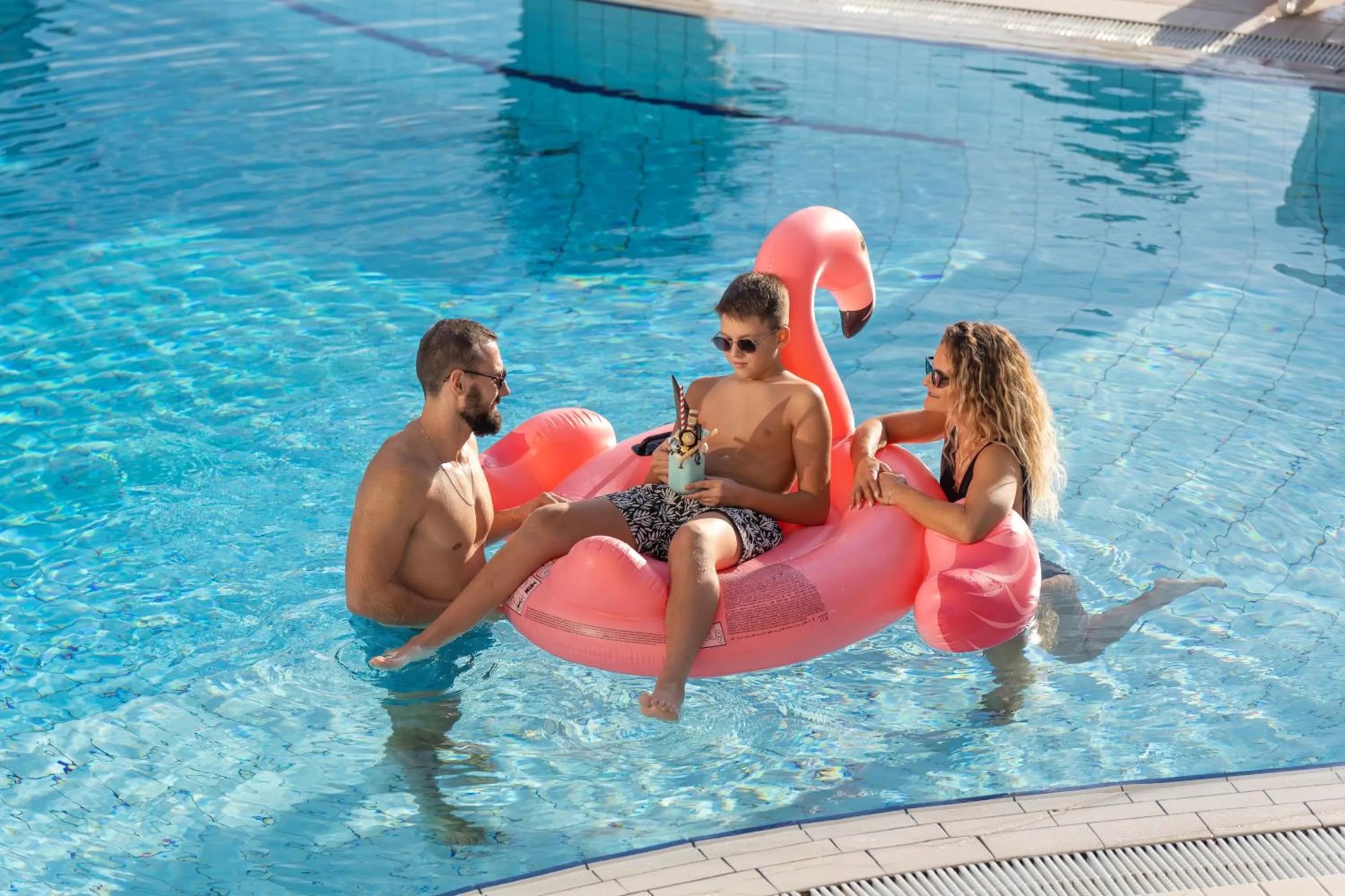 Swimming pool in Hotel Horizont