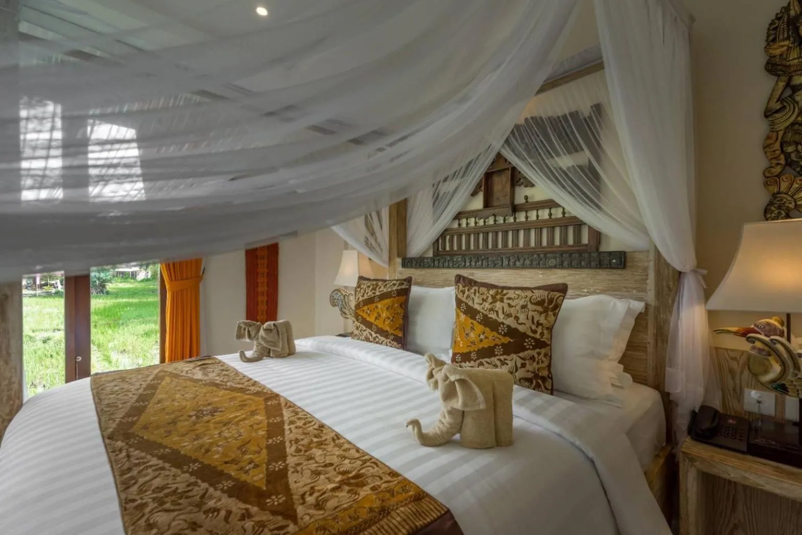 Bed in Gefecon Villa Ubud