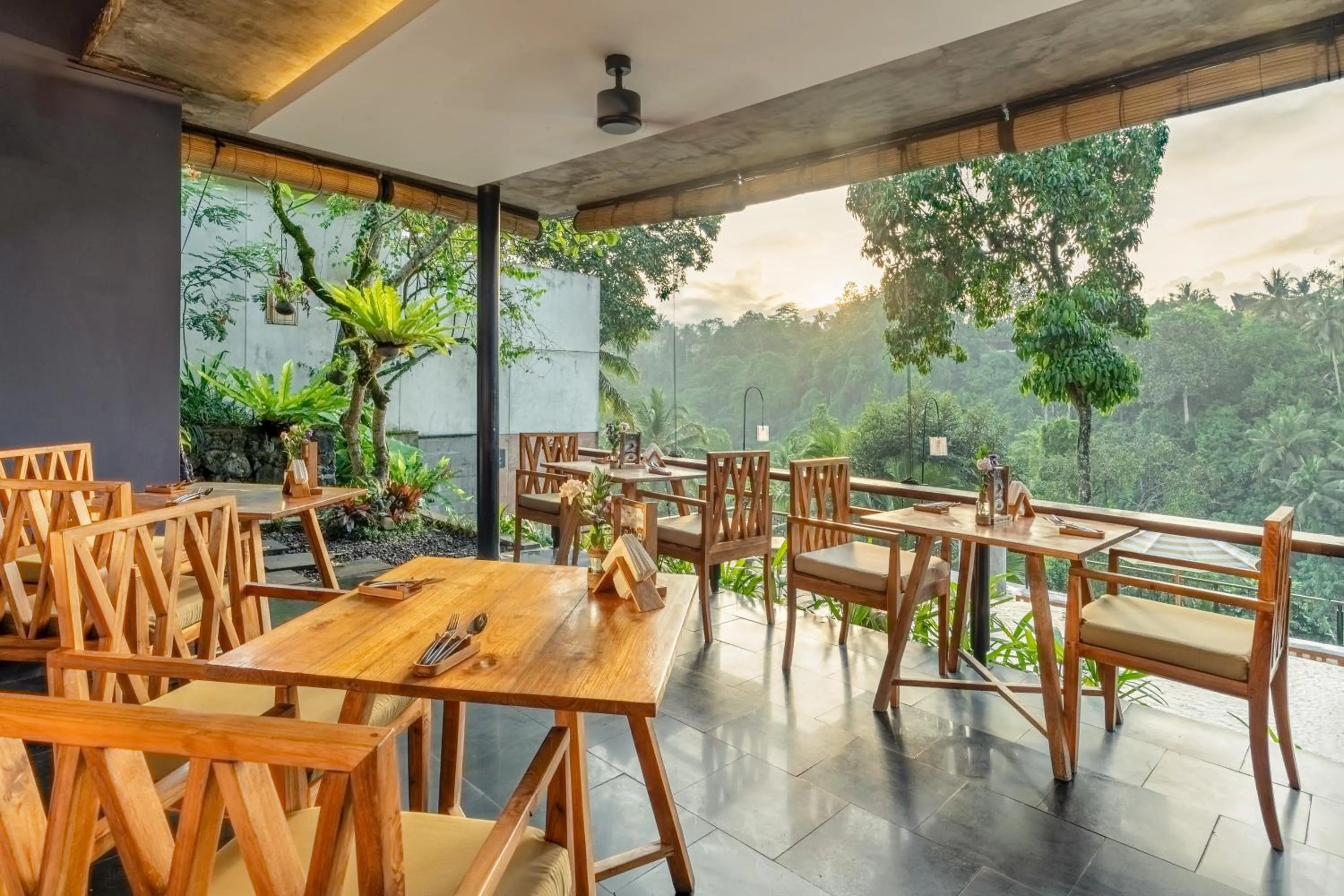 Restaurant/places to eat in Amora Ubud Boutique Villas