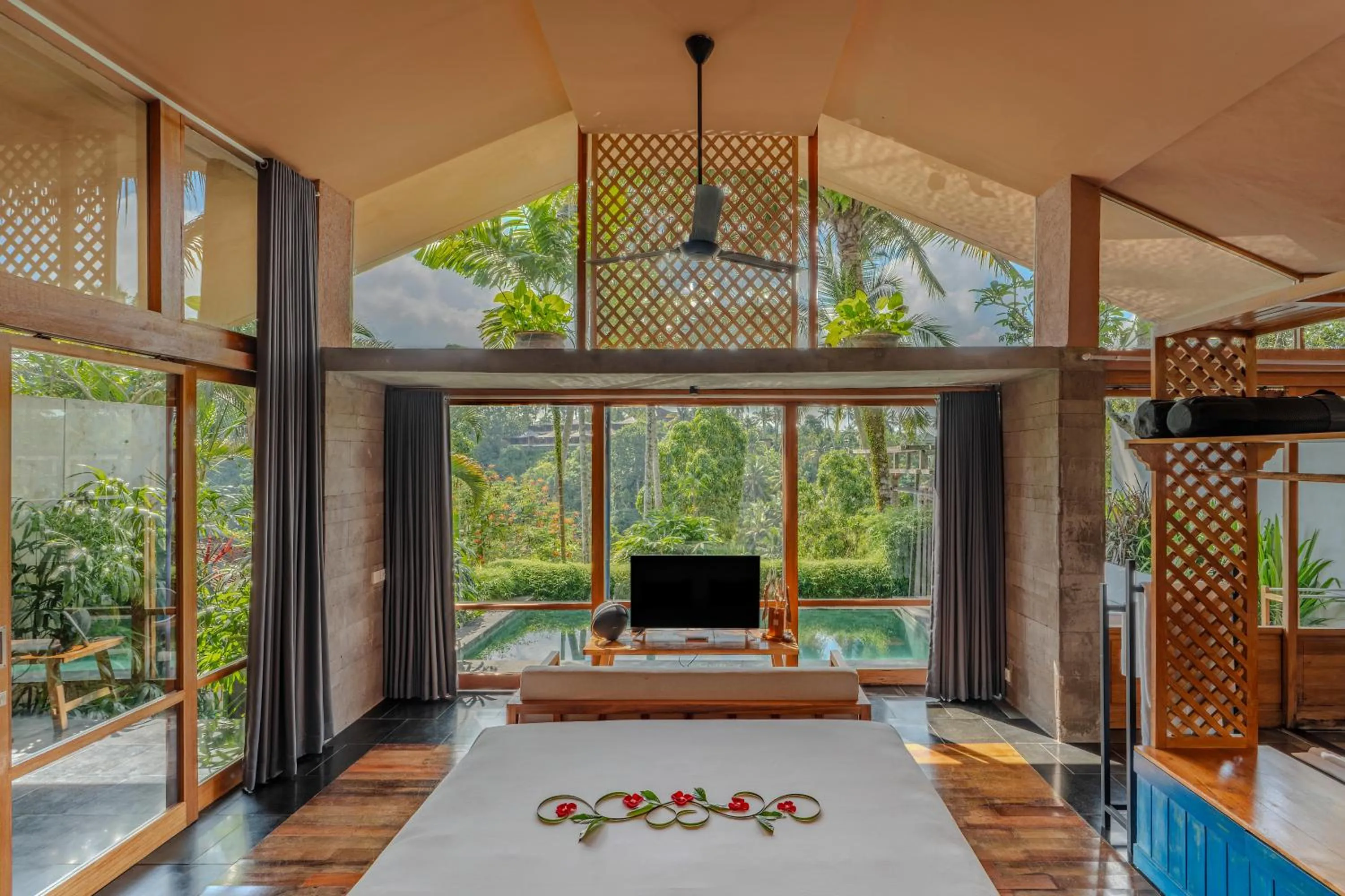 Communal lounge/ TV room in Amora Ubud Boutique Villas