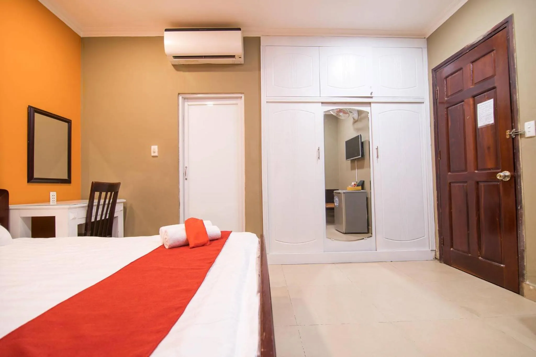 Bed in Van Giao Hotel