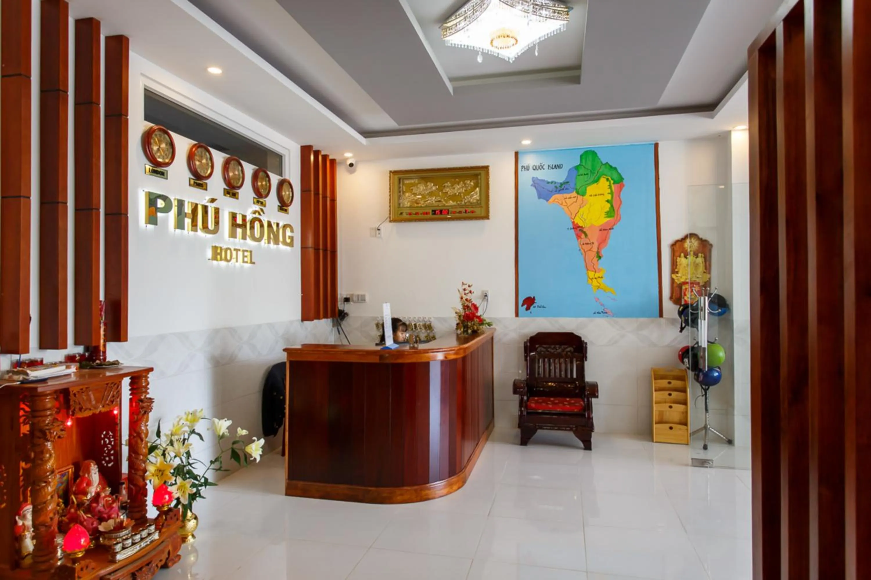 Staff in Phu Hong Hotel