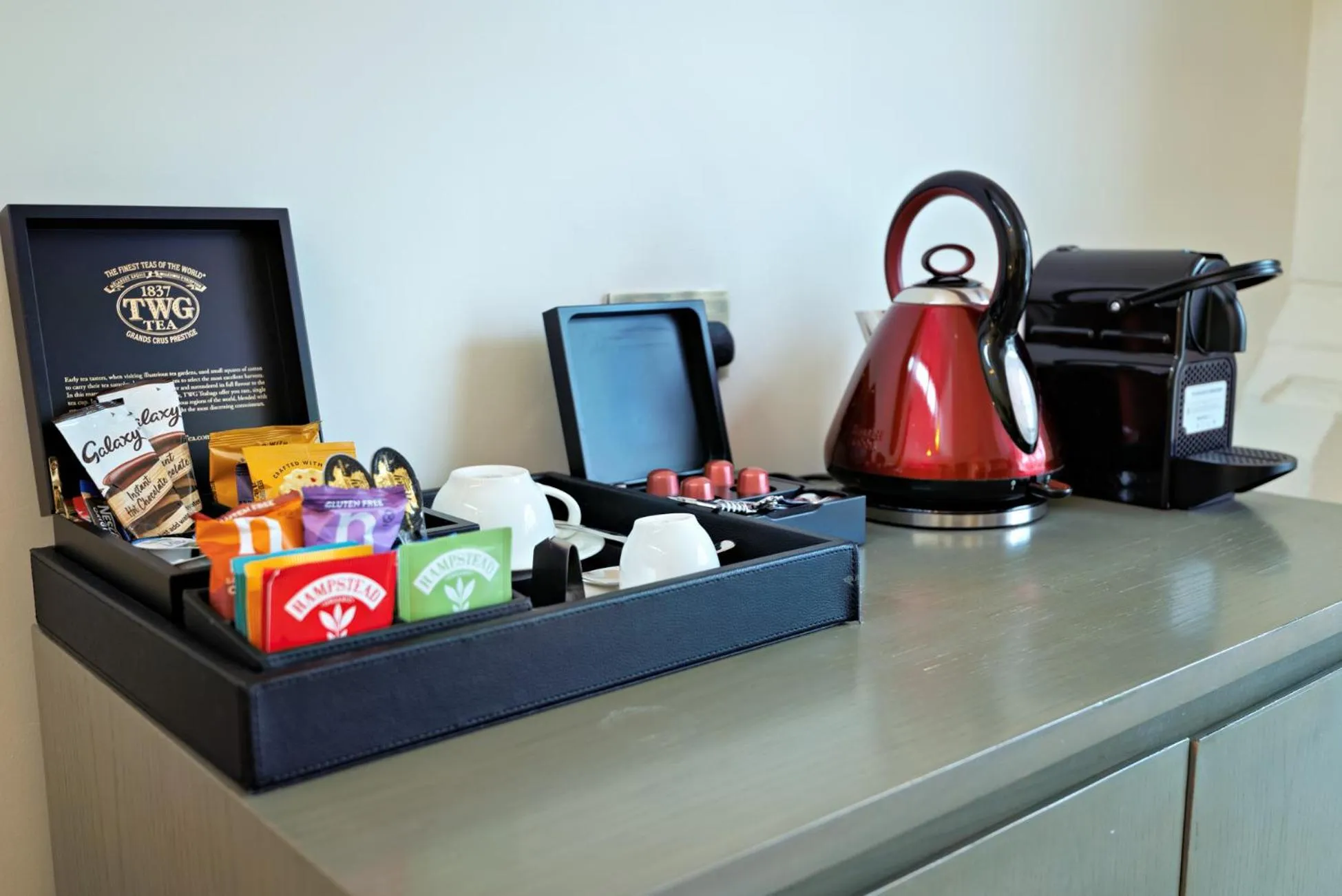 Coffee/tea facilities in The LaLit London