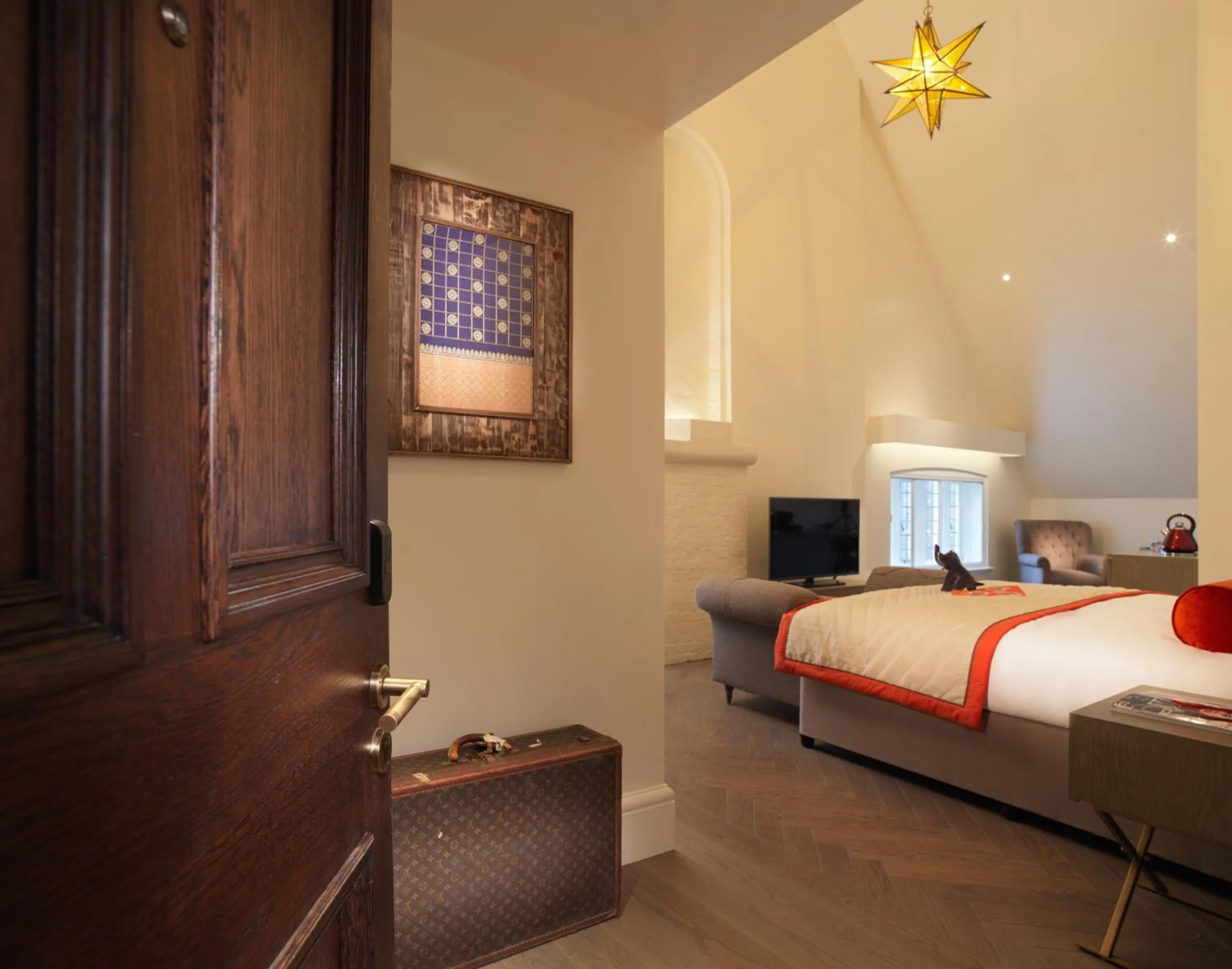 Bedroom, Bed in The LaLit London