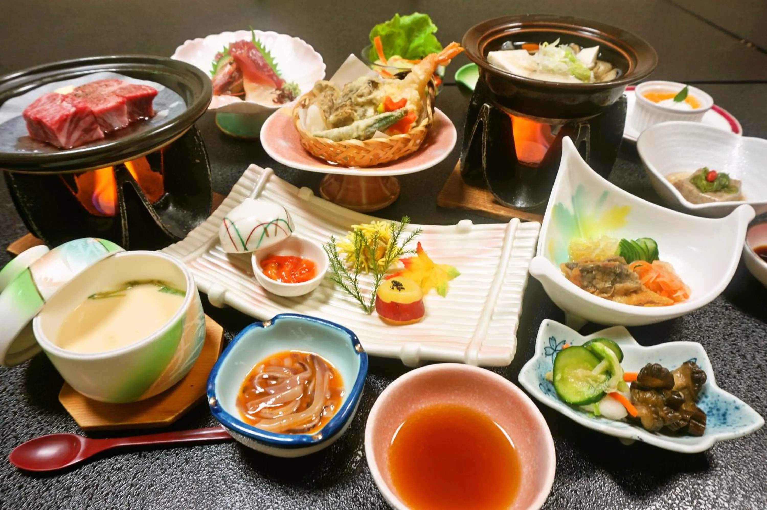 Dinner in Shugyoku no Yu Yakushido Onsen